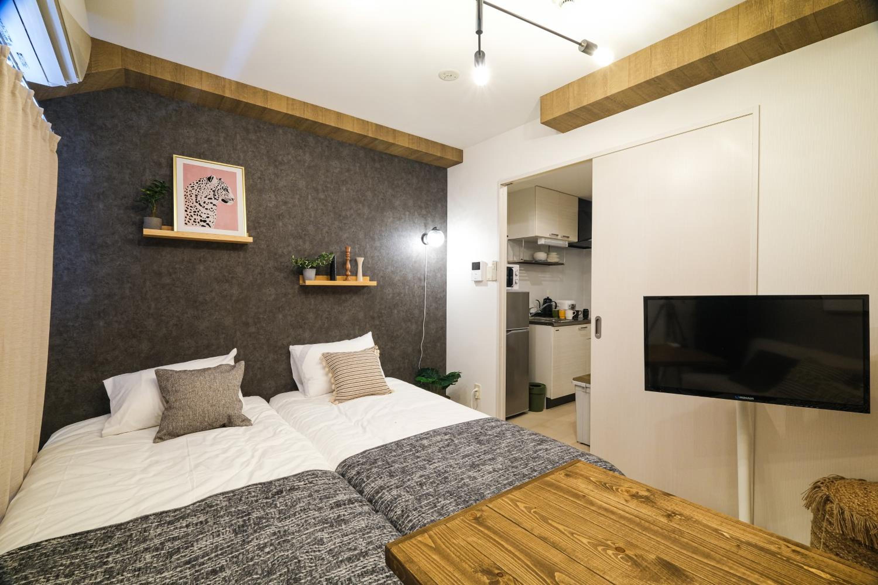 One-Bedroom Apartment - Photo 26