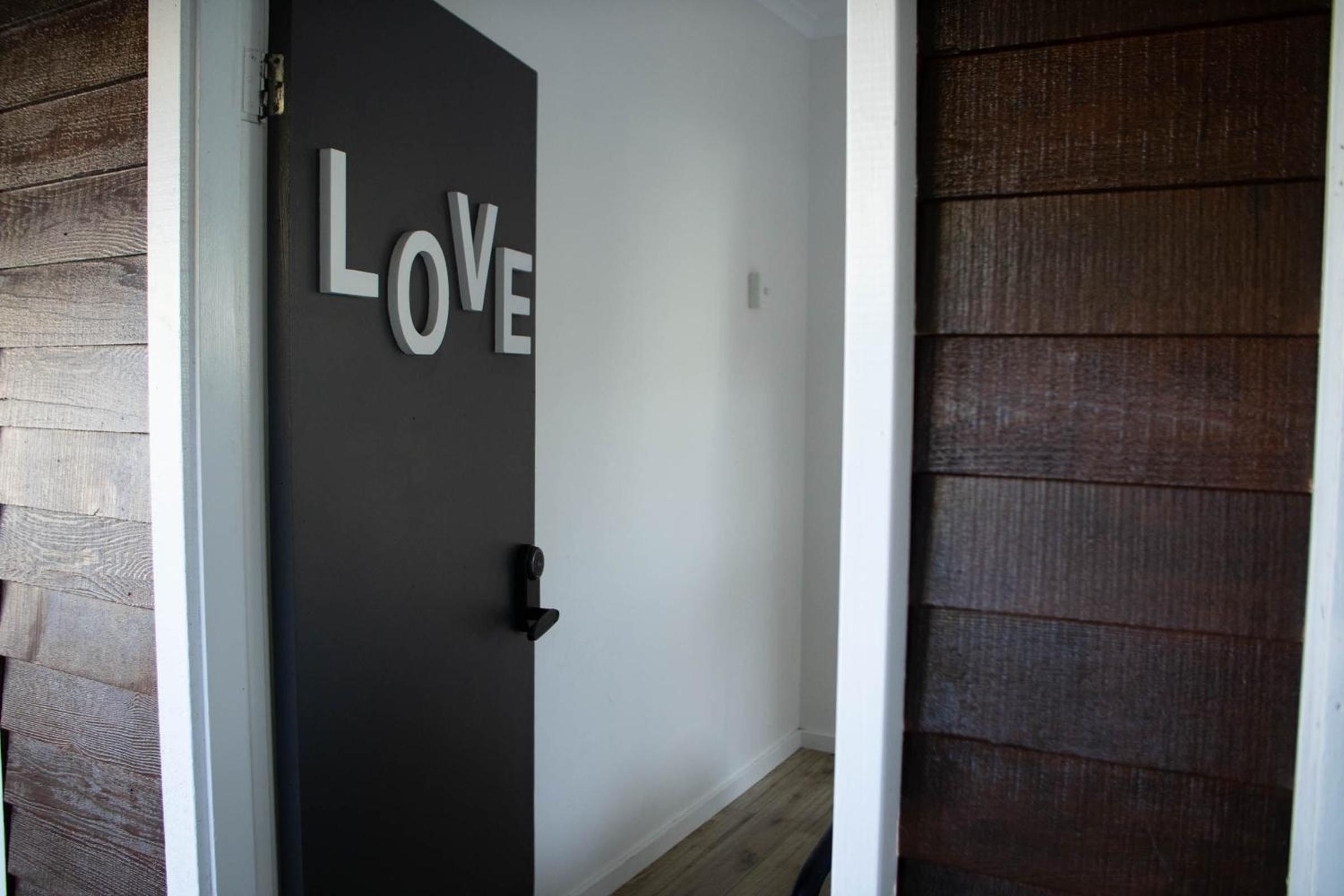 Double Ensuite Room - Photo 10