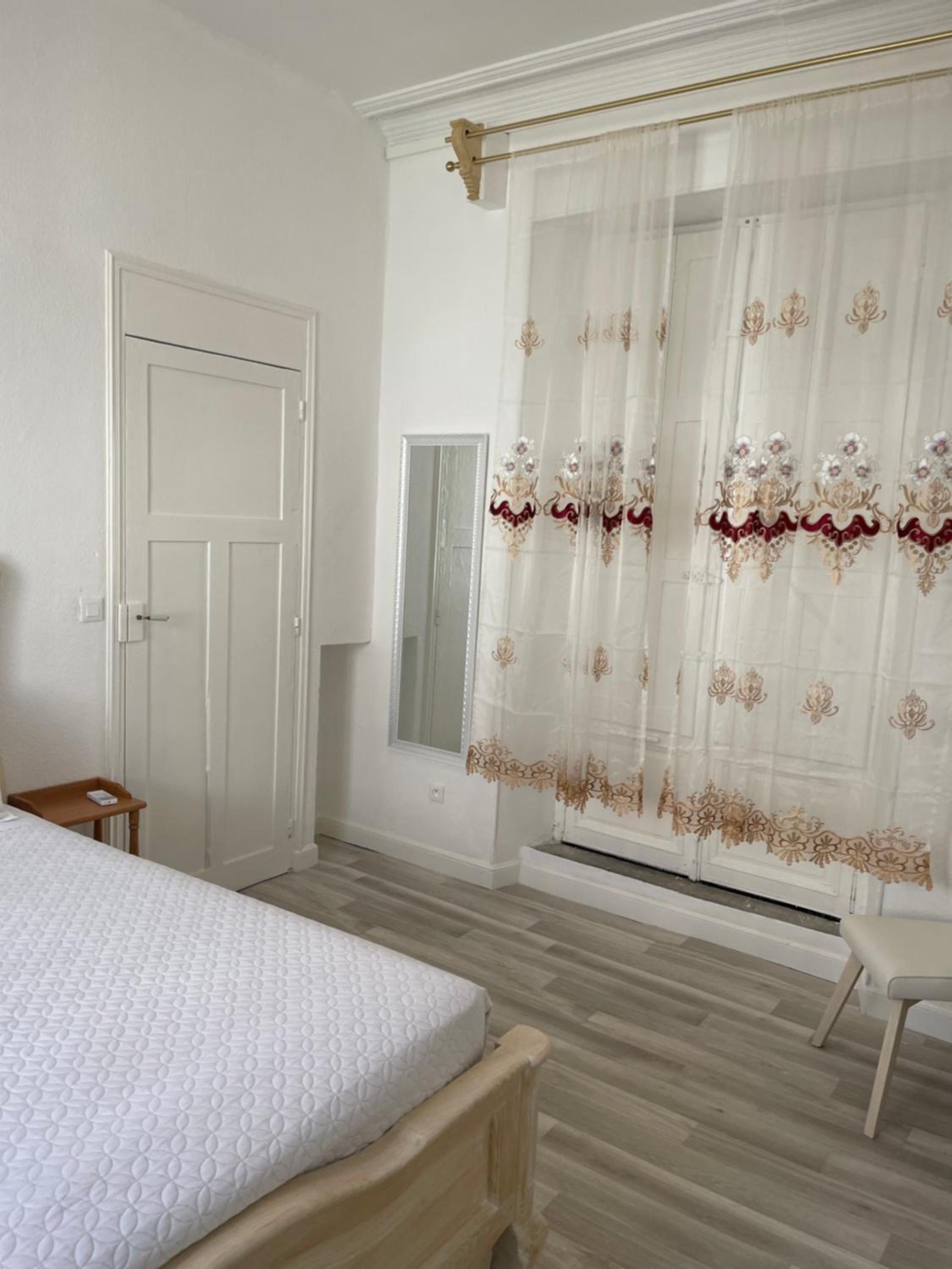 Apartment - Photo 9
