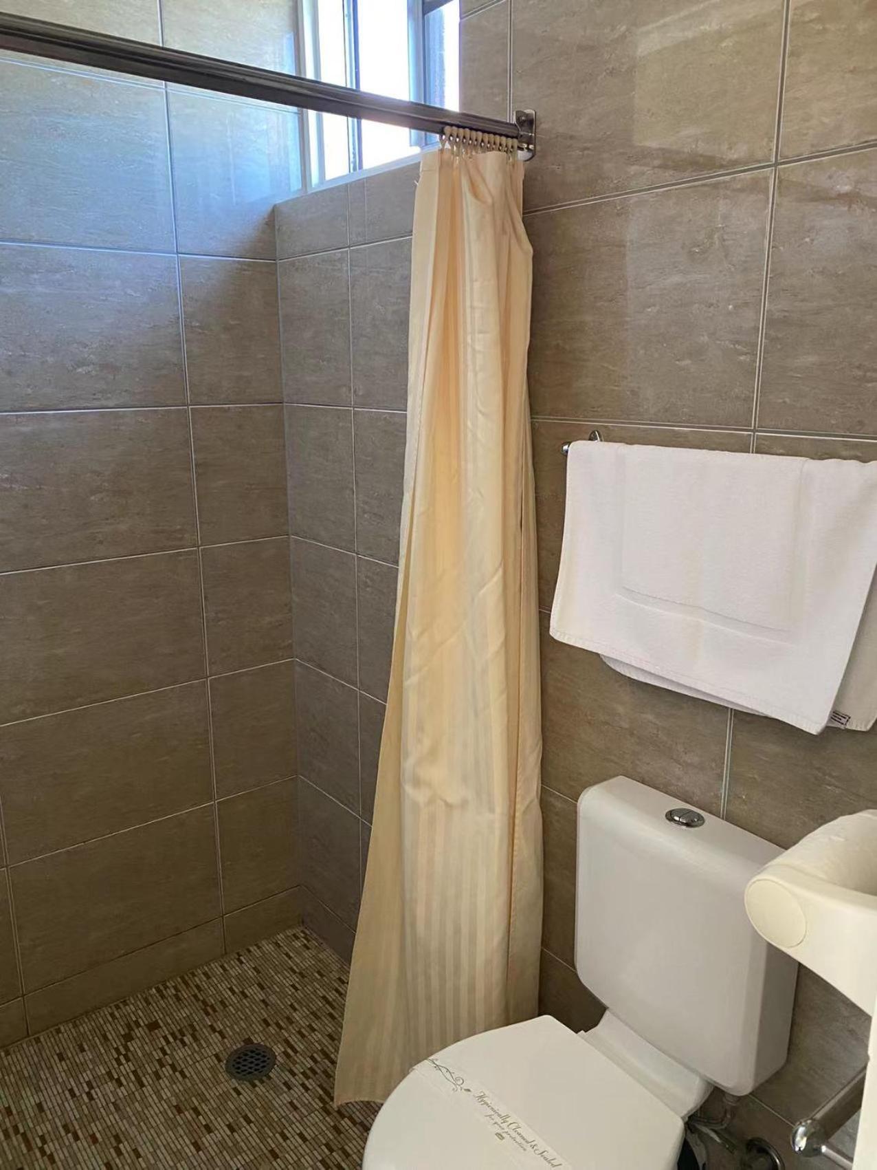 Comfort Triple Room with Shower - Photo 9