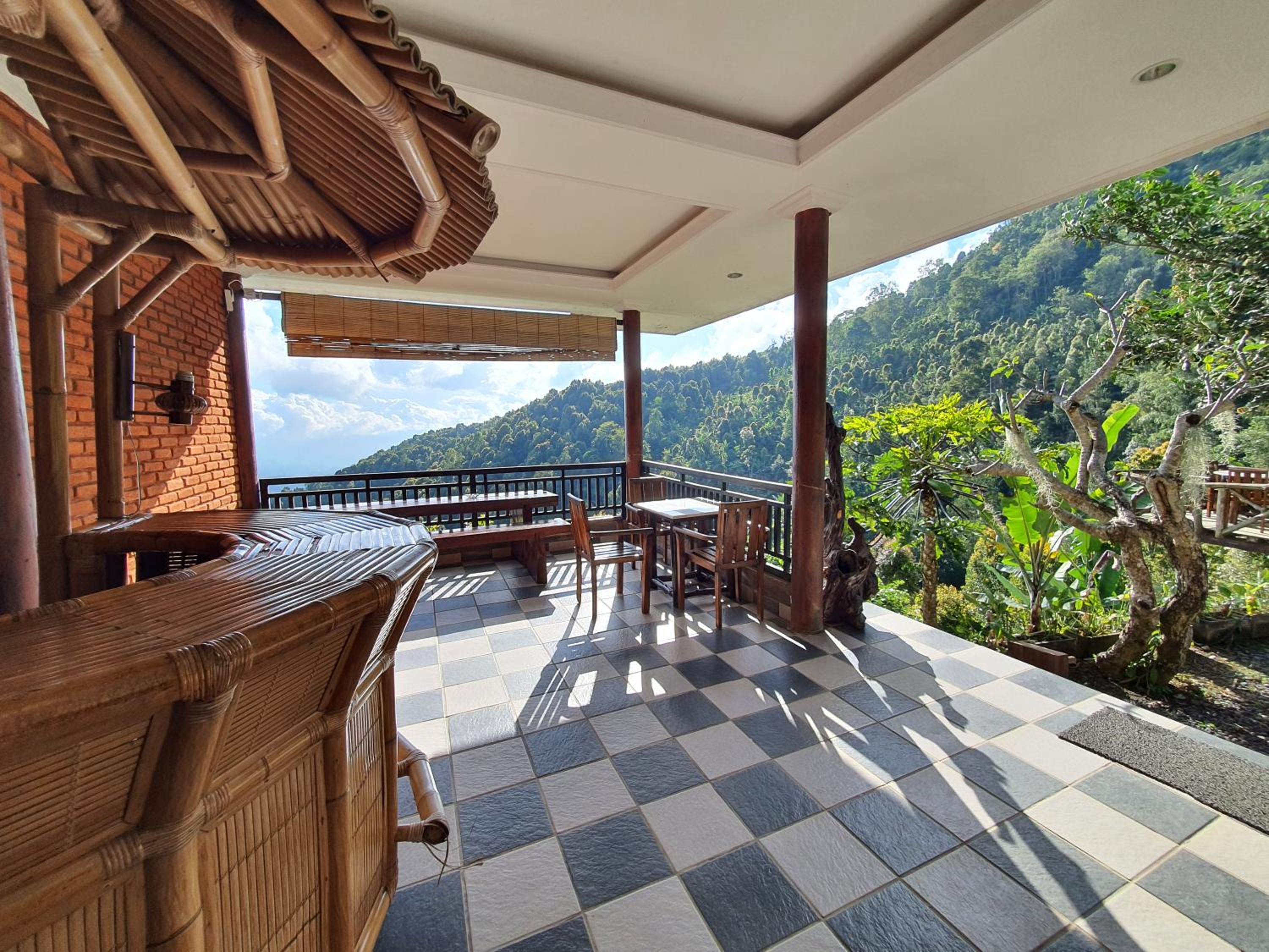 One-Bedroom House - Photo 18