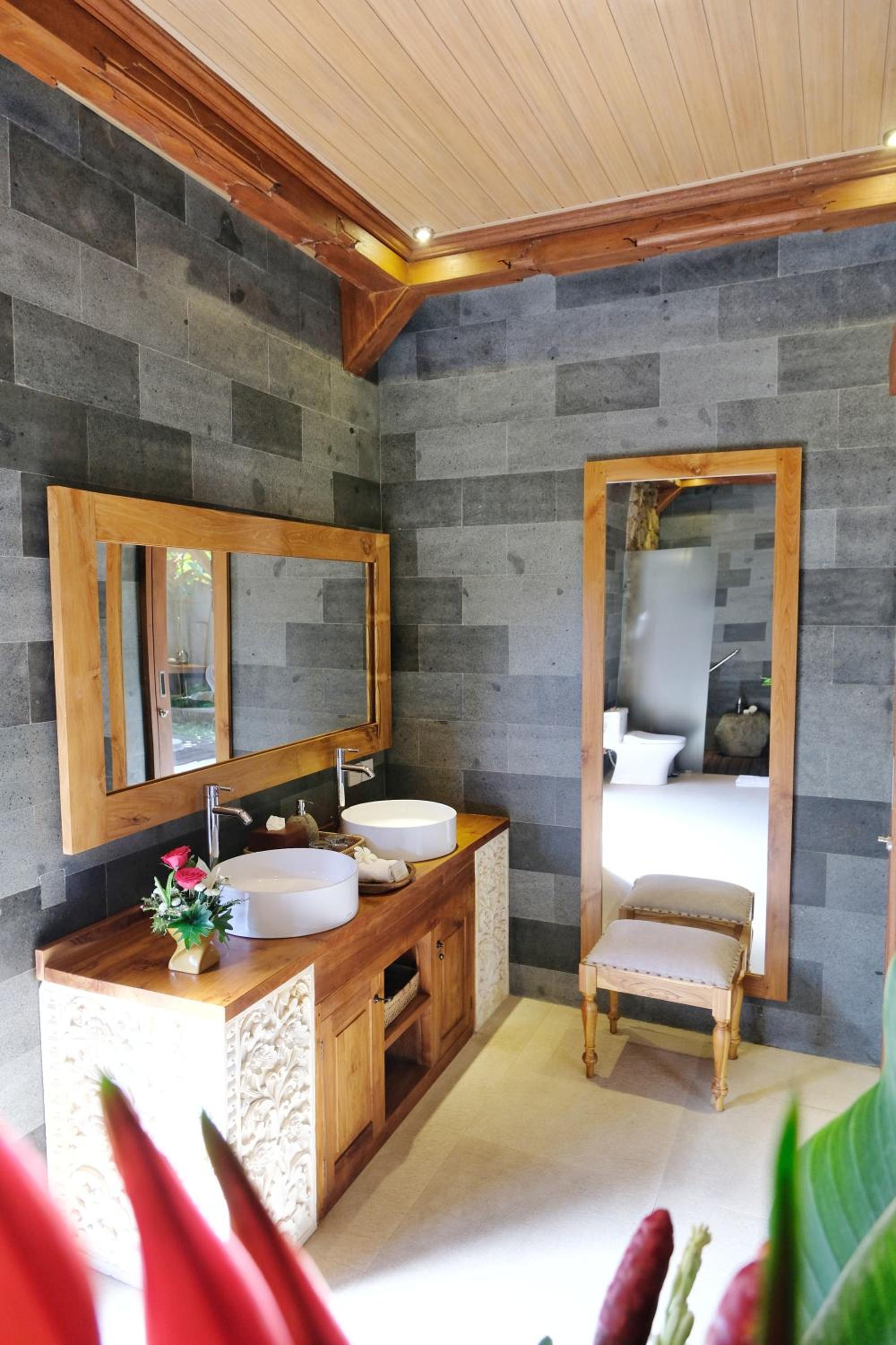Suite Villa with Private Jacuzzi - Photo 4