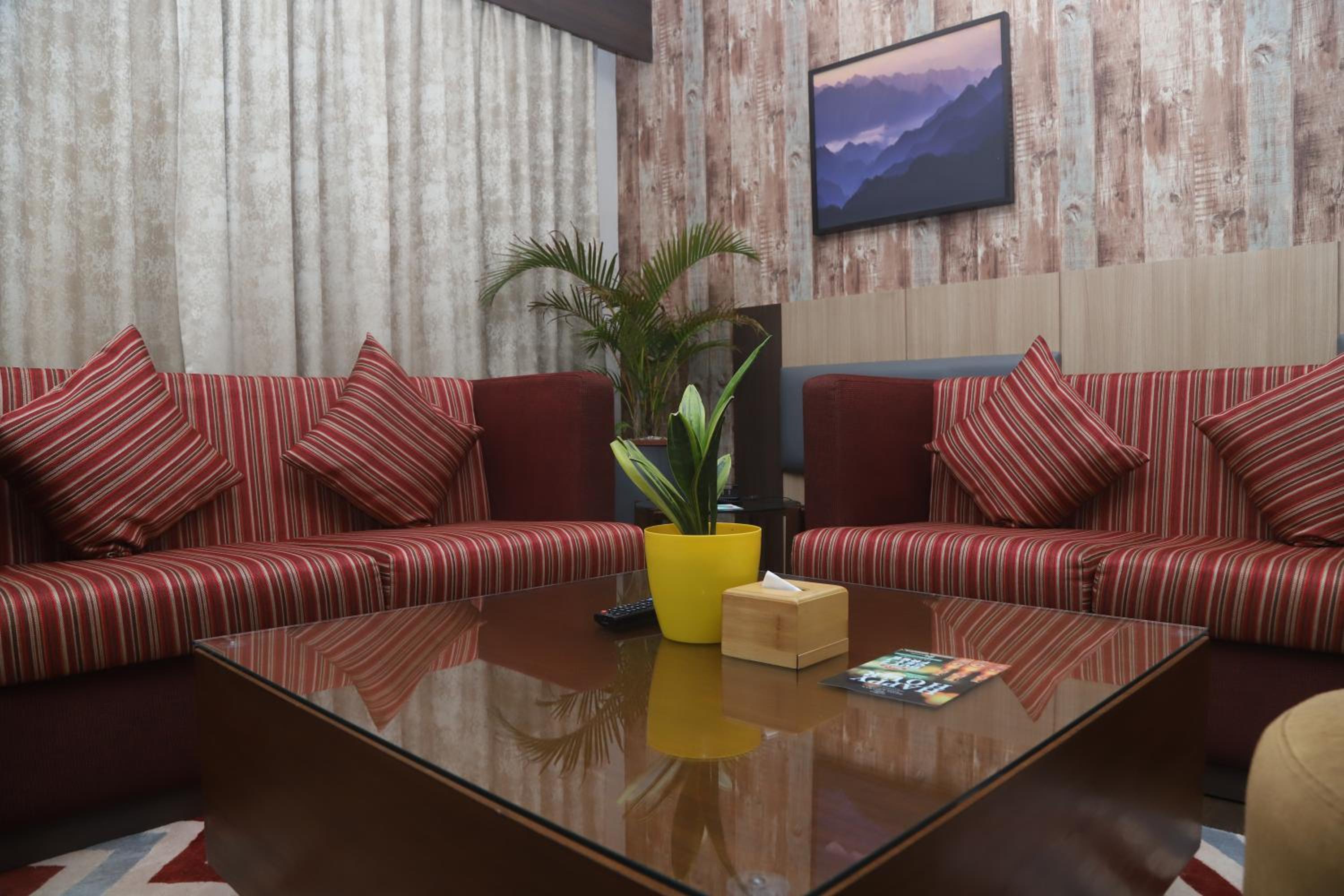 Deluxe Suite