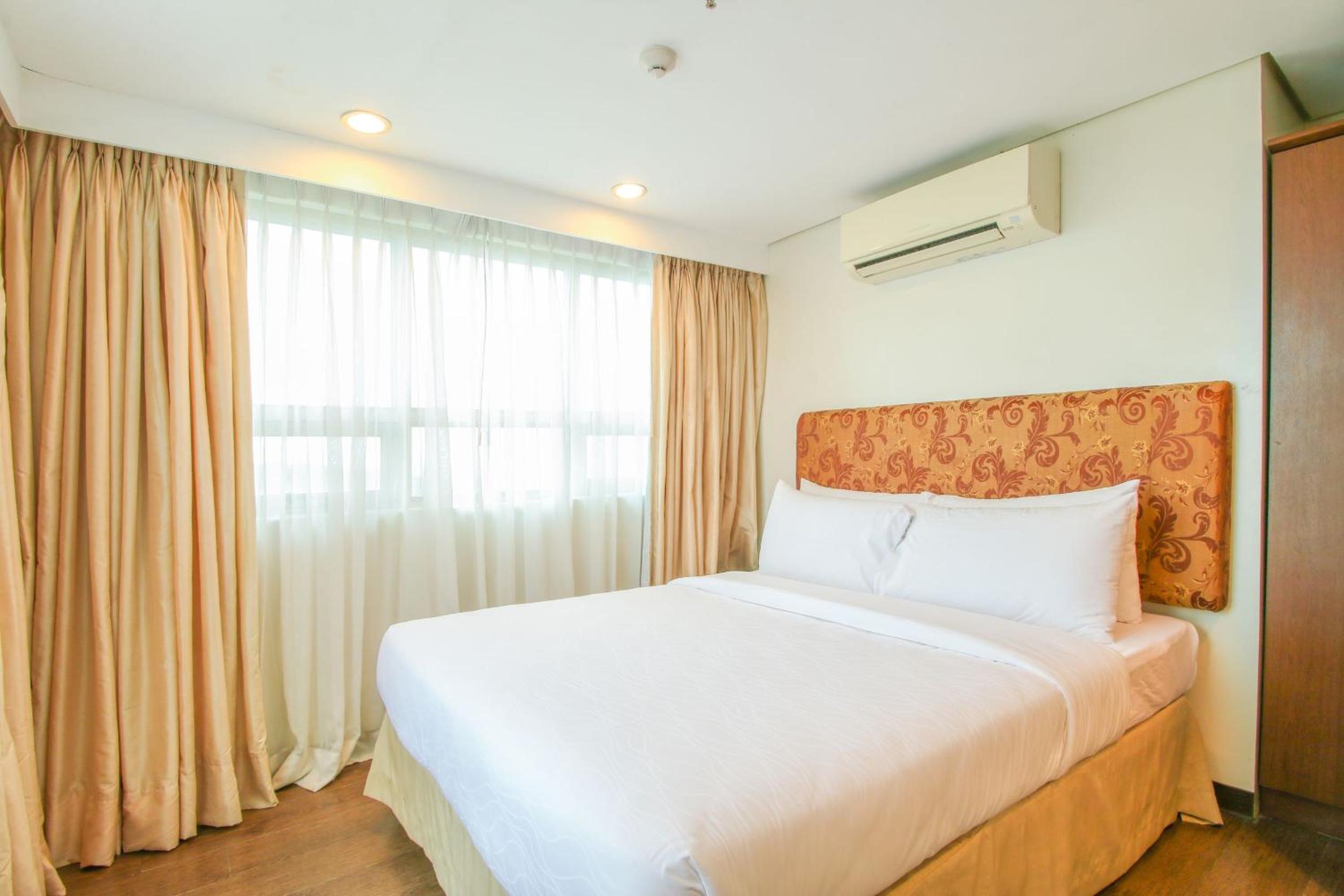 One-Bedroom Suite - Photo 12