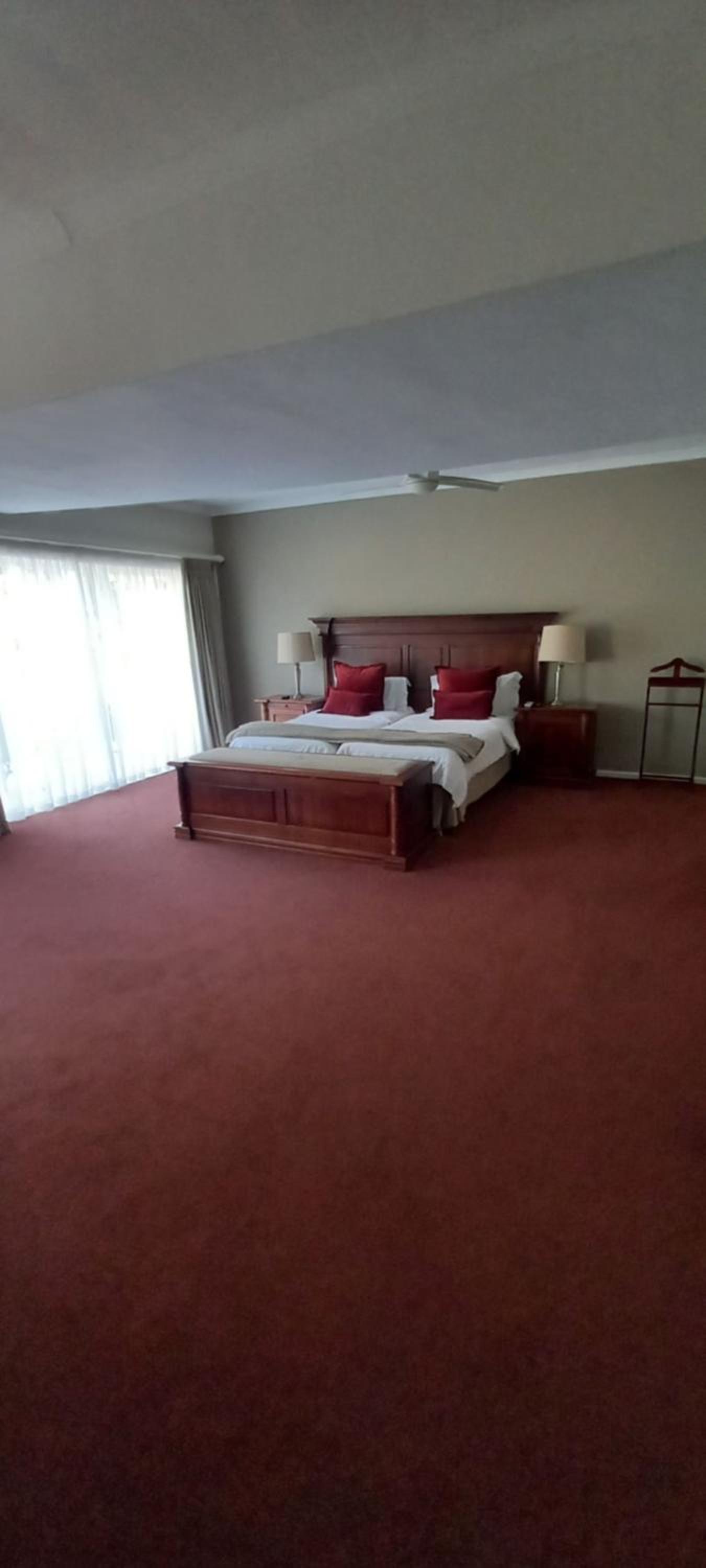 Luxury Suite 1 - Photo 2