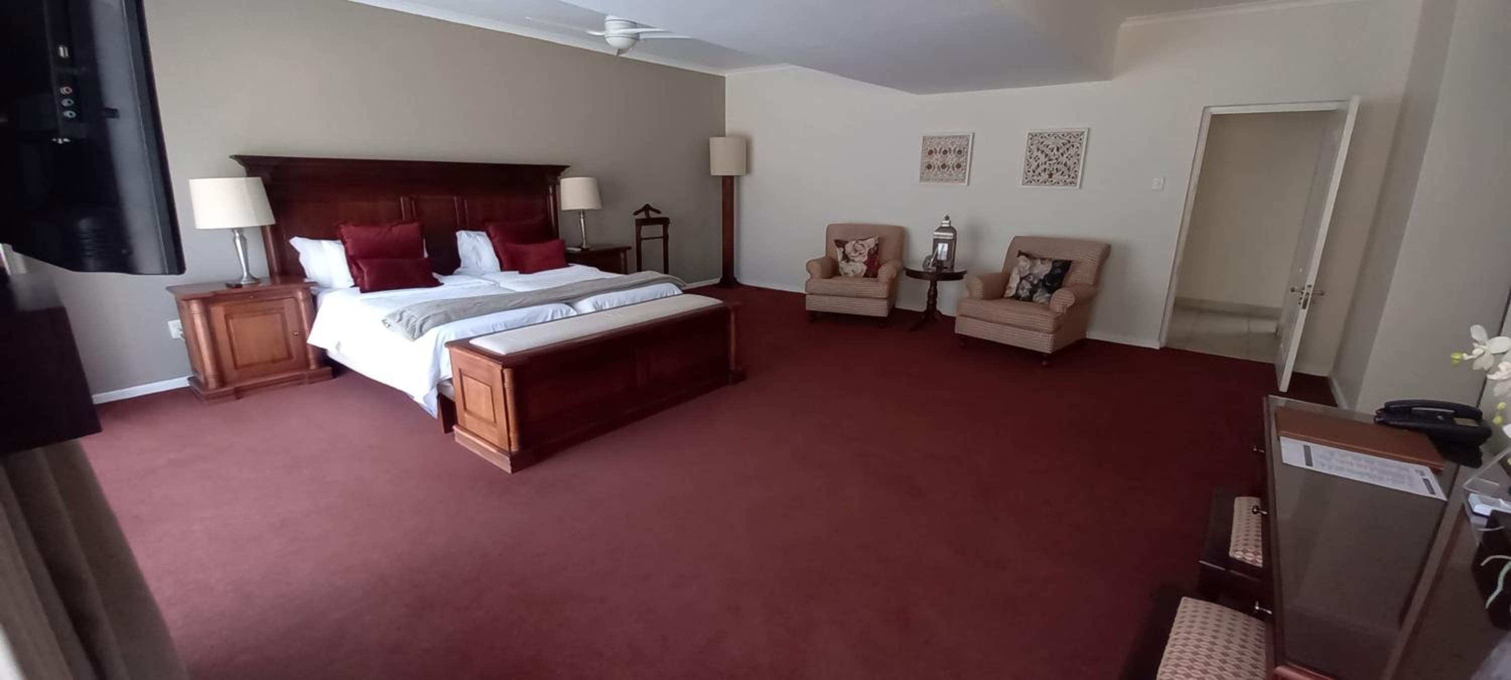Luxury Suite 1 - Photo 6