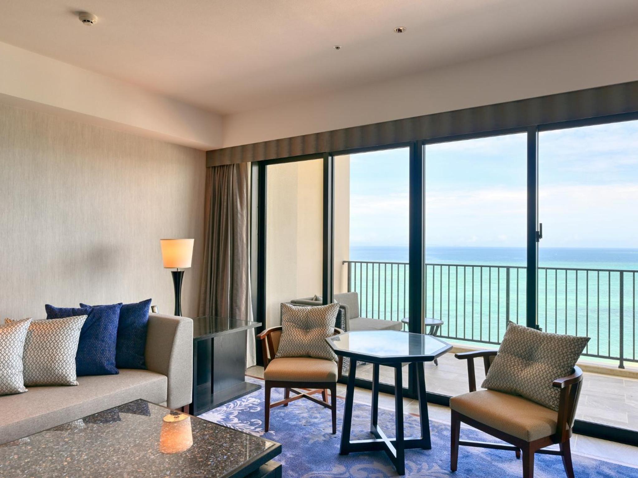 Royal Suite Twin - Photo 10