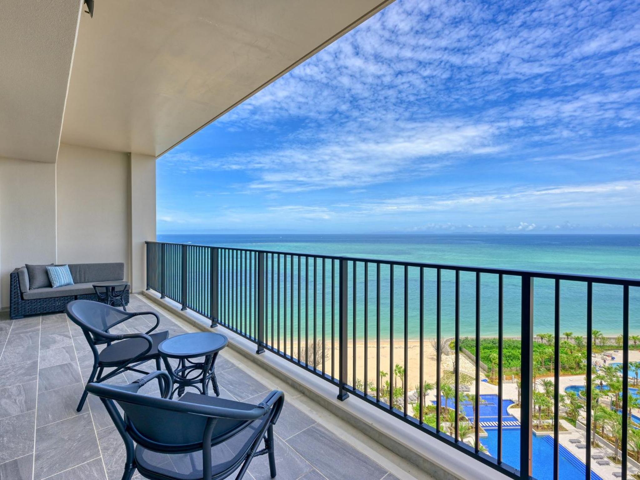 Royal Suite Twin - Photo 12
