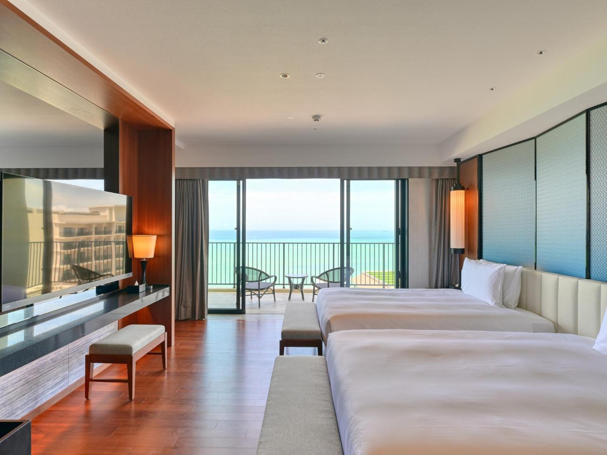 Royal Suite Twin - Photo 8