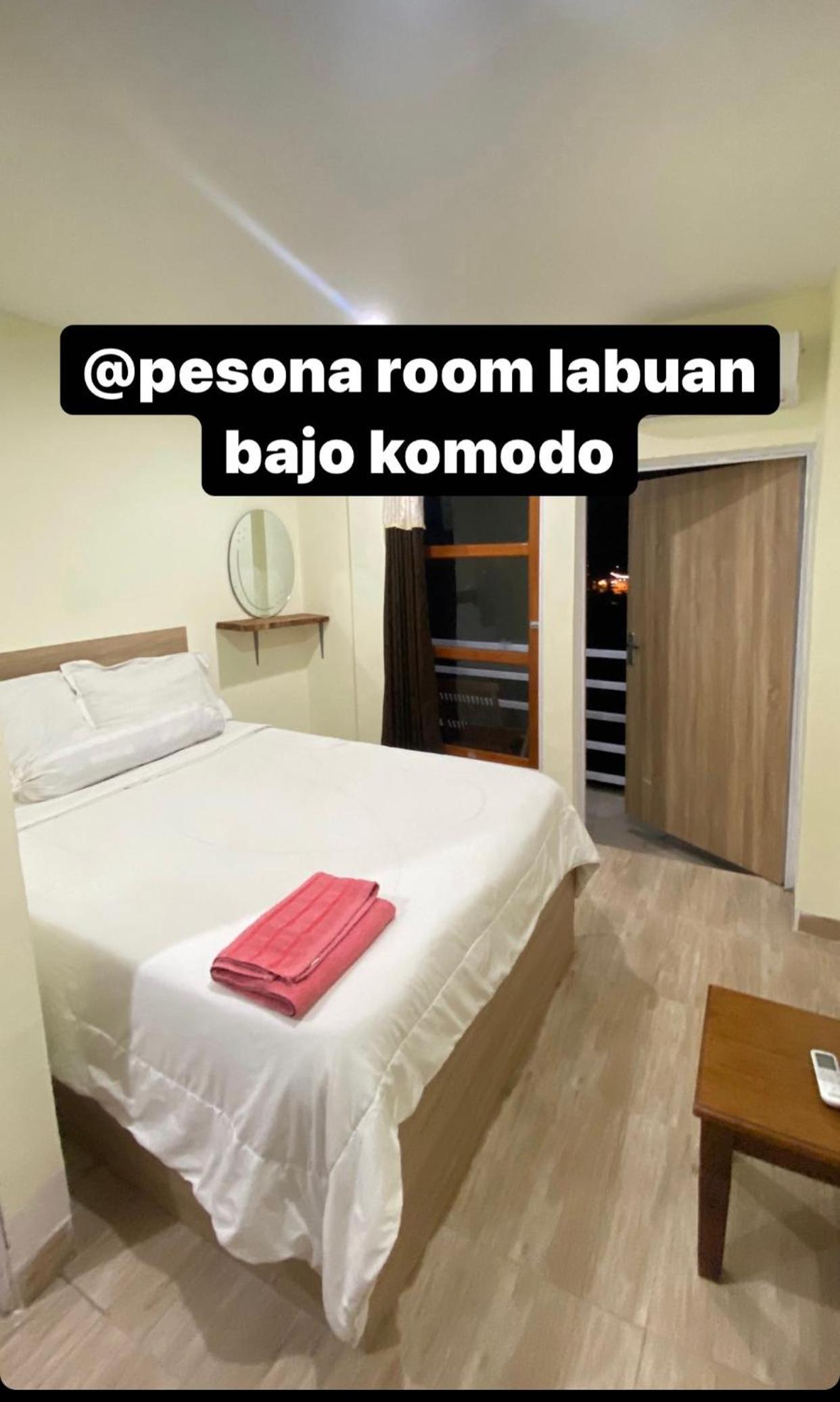 Deluxe Double Room with Side Sea View - Photo 1