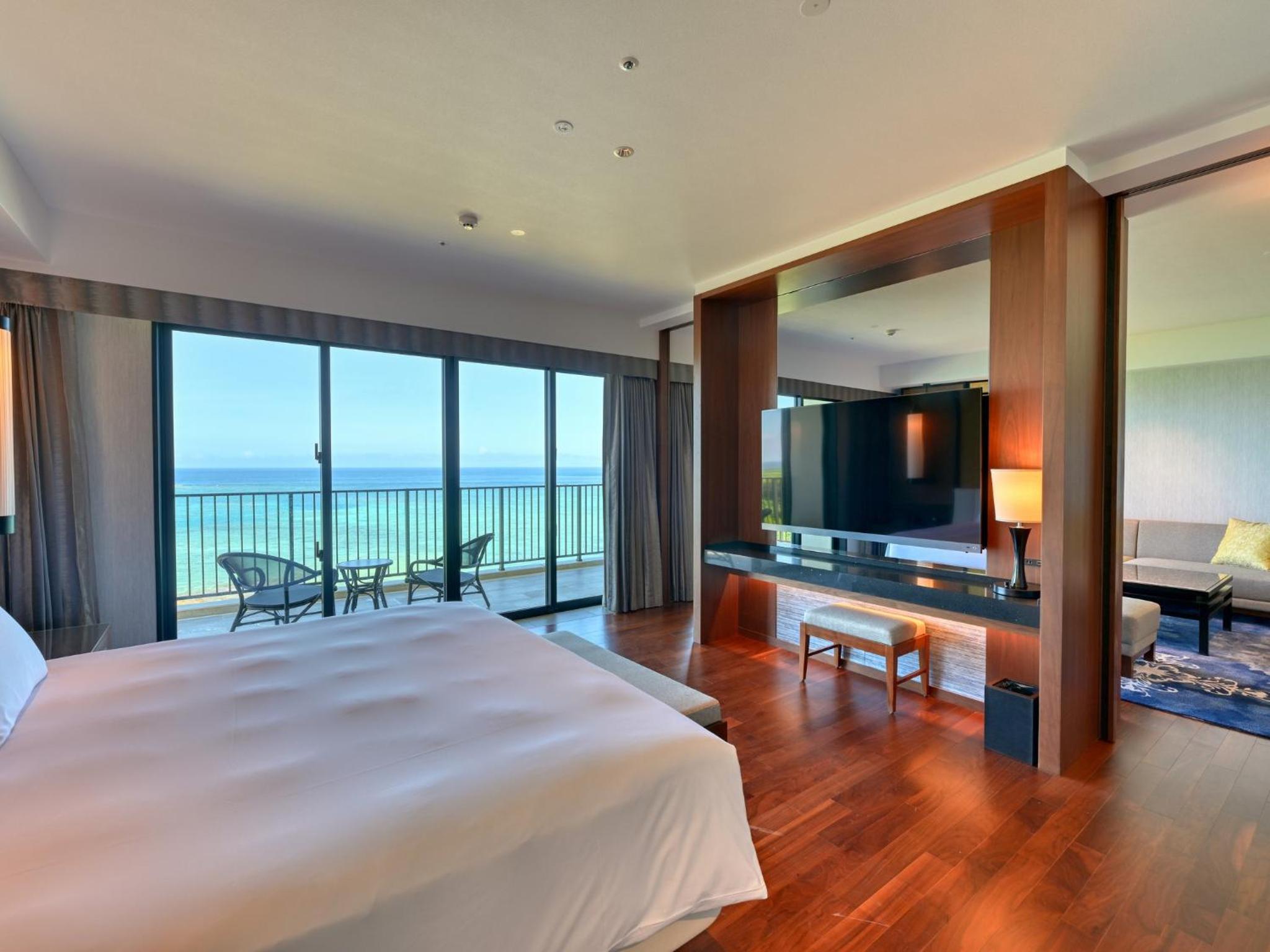 Royal Corner Suite King - Photo 9