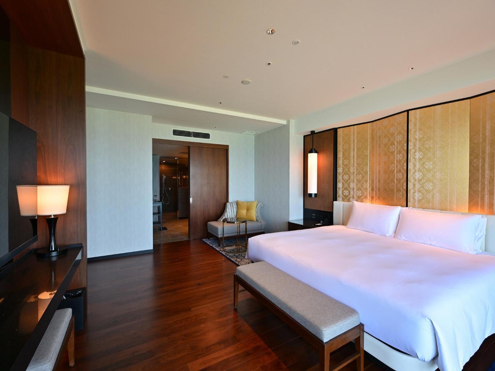 Royal Corner Suite King - Photo 6