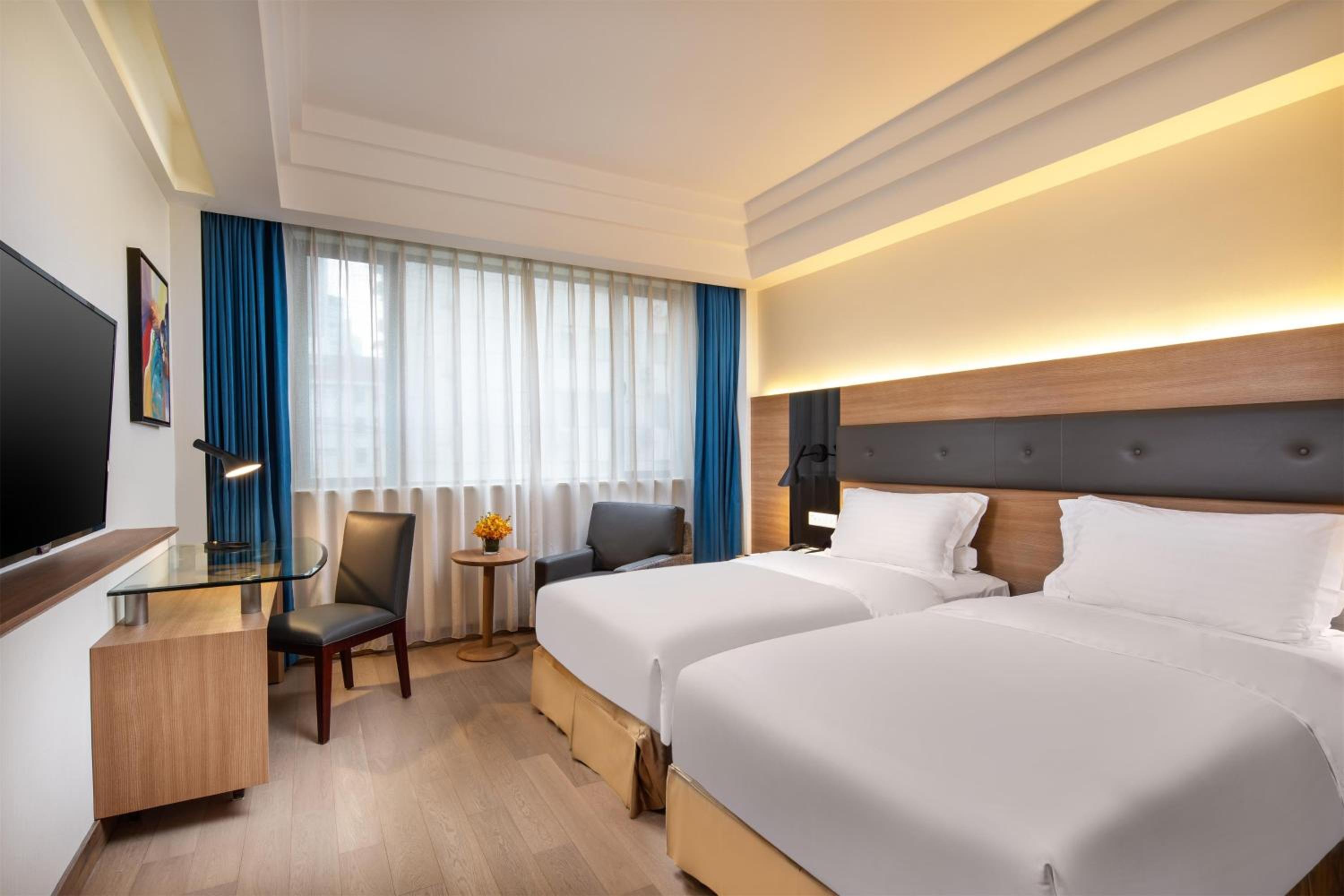 High Floor Standard Twin Room