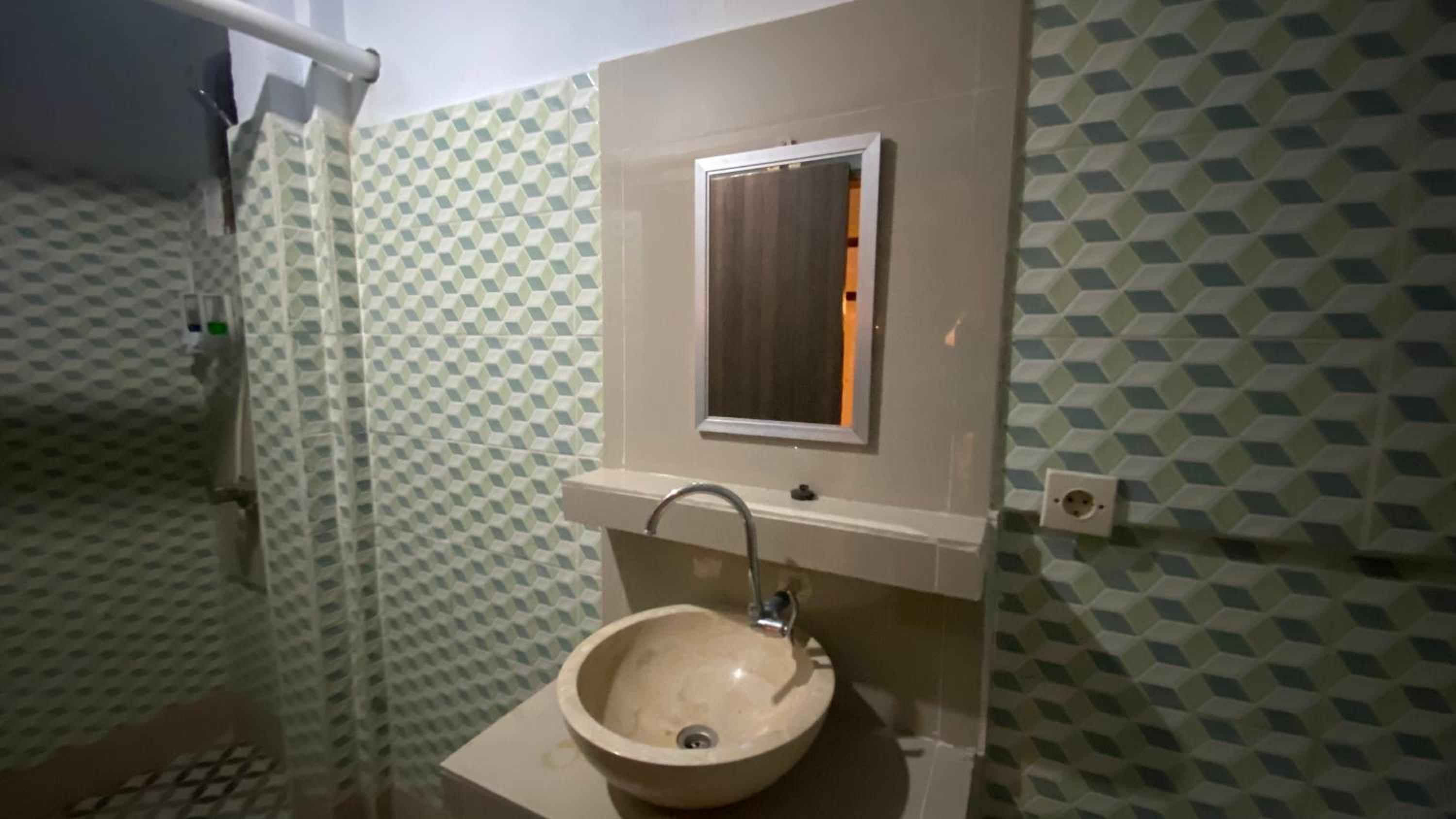 Double Room - Photo 9