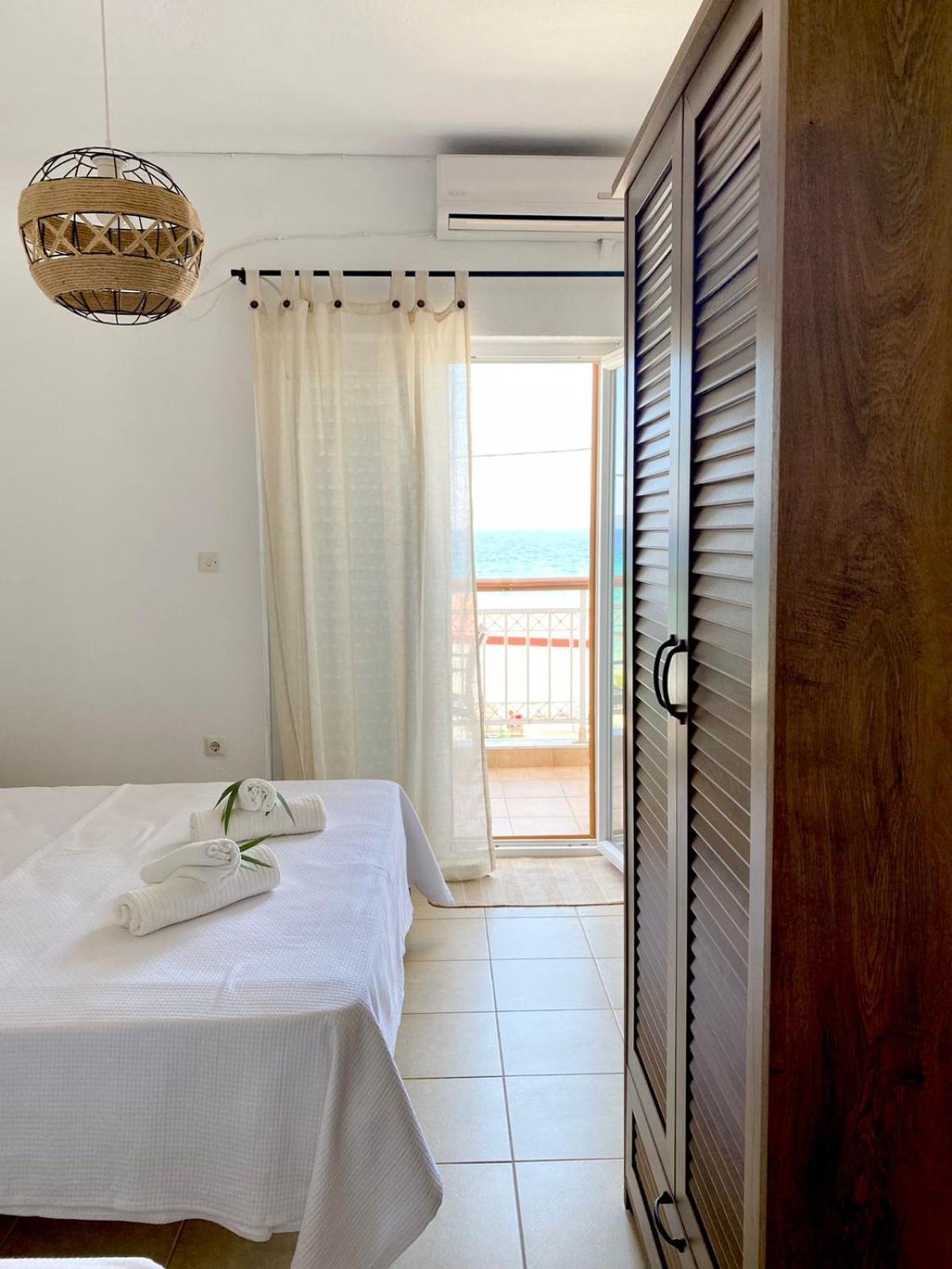 Studio with Sea View photo 1