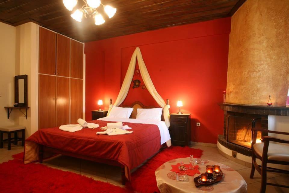 Studio with Fireplace photo 2