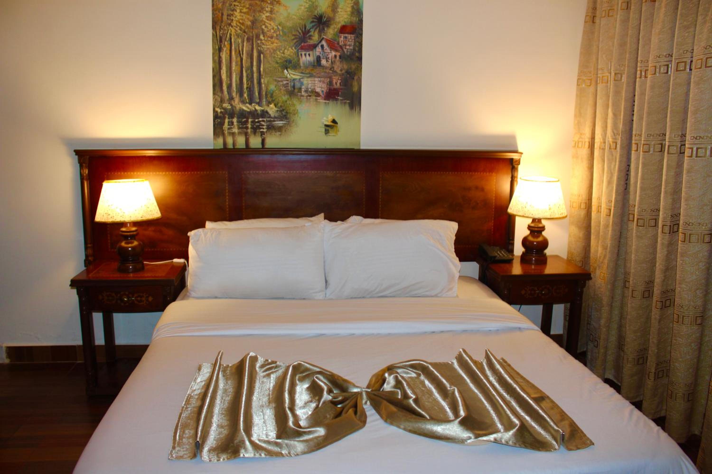Deluxe Double Room - Photo 8