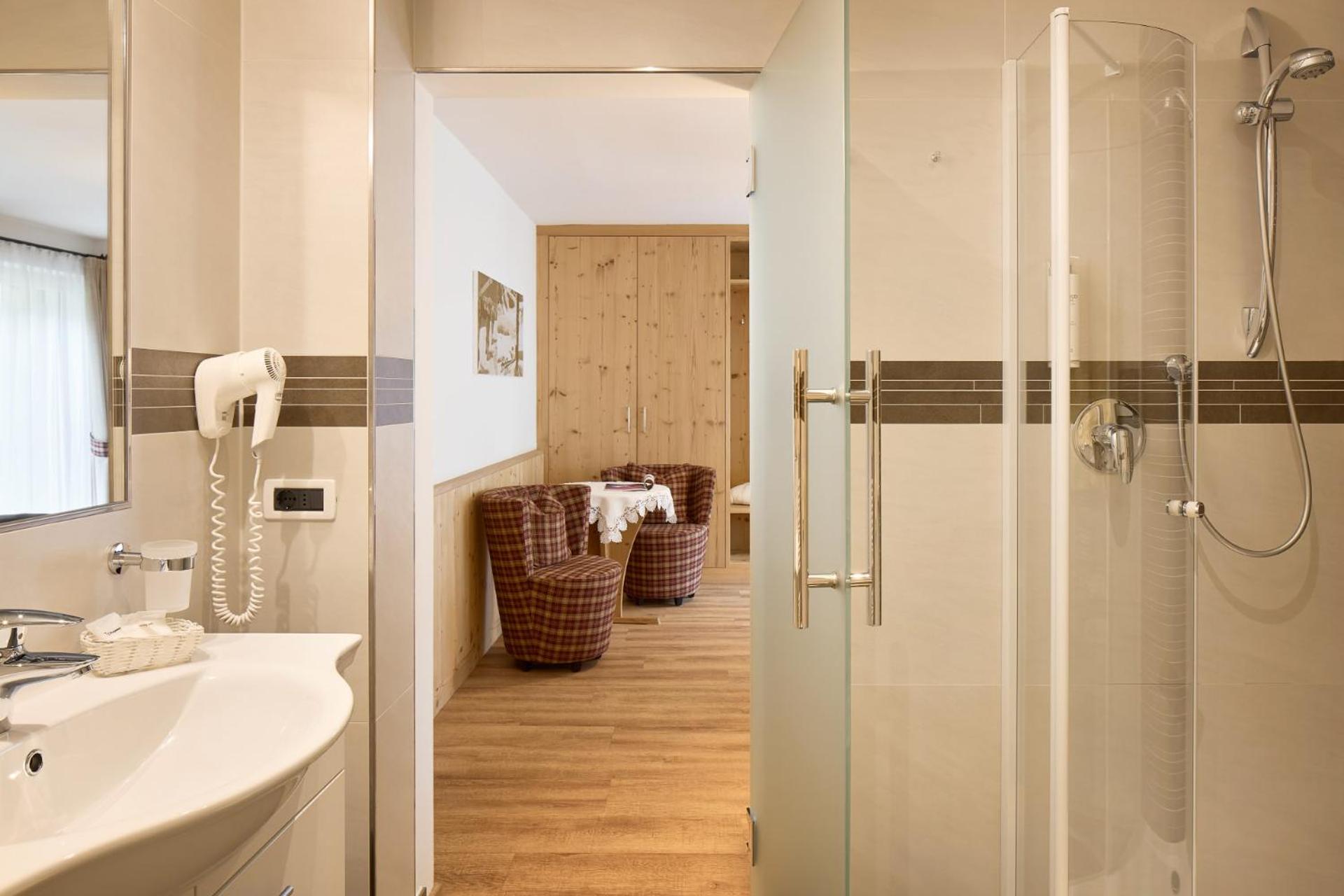 Double Room with Balcony photo 3
