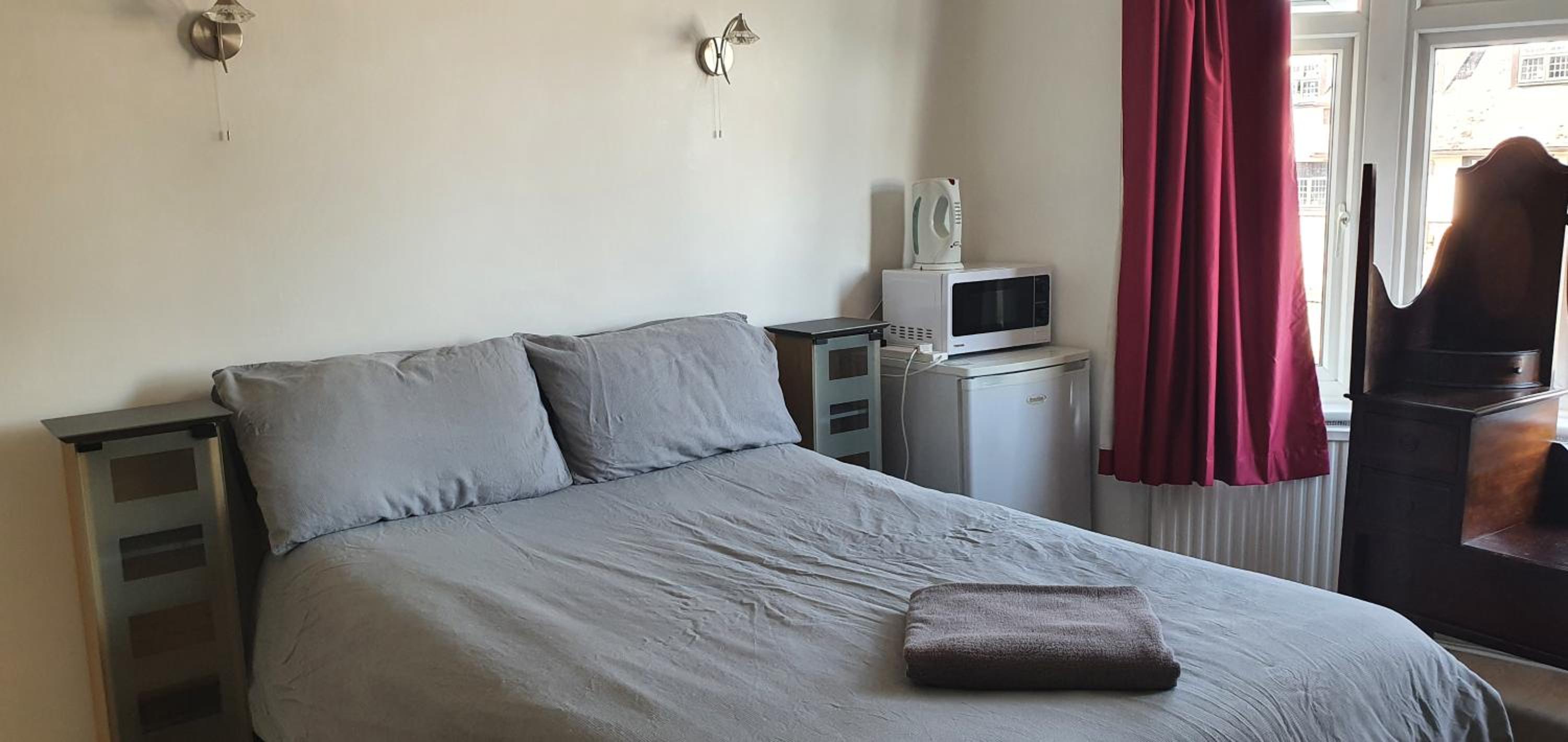 Double Room With Shared Bathroom photo 2