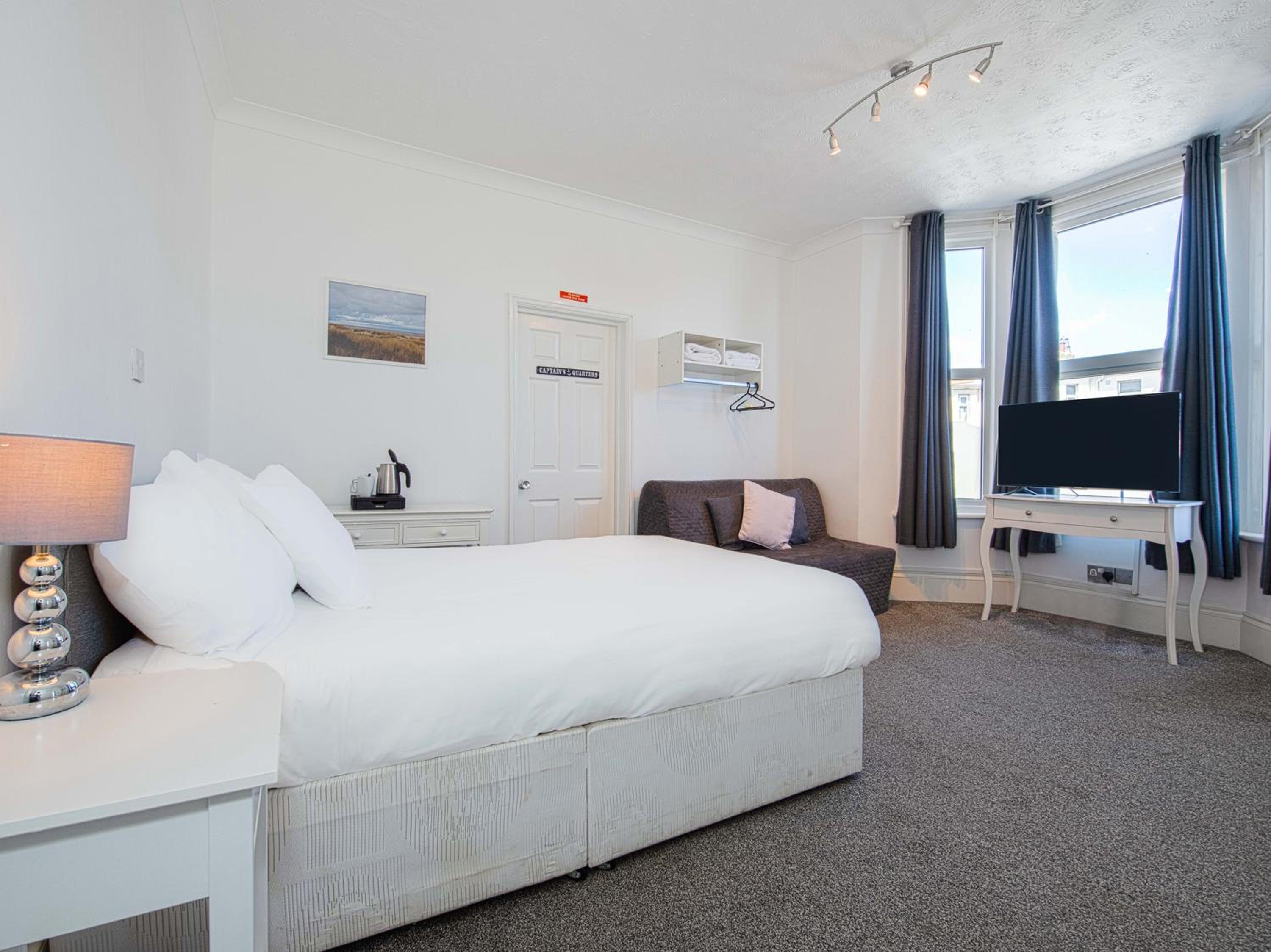 Standard Triple Room - Photo 10