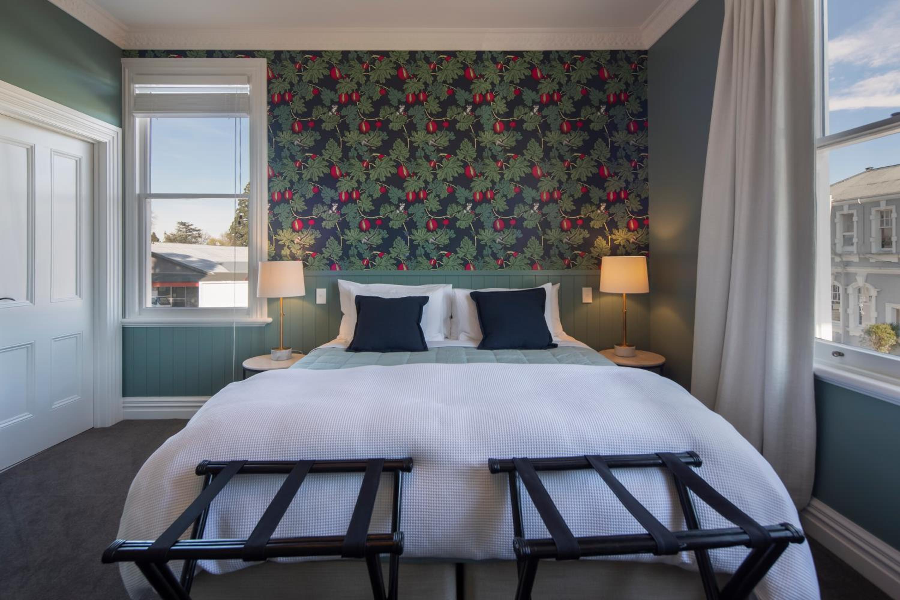 Superior King Room - Photo 1