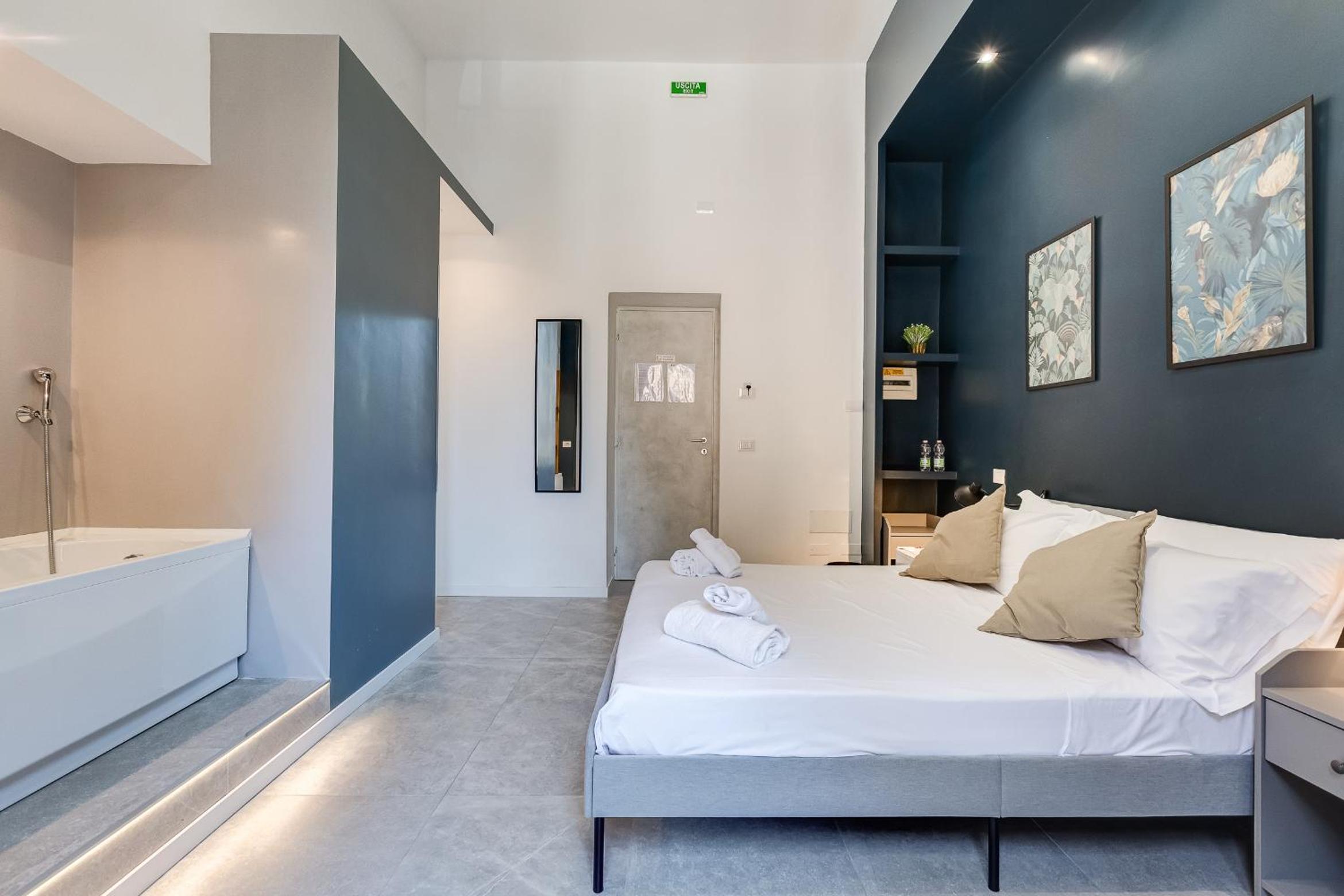 King Suite with Spa Bath photo 2