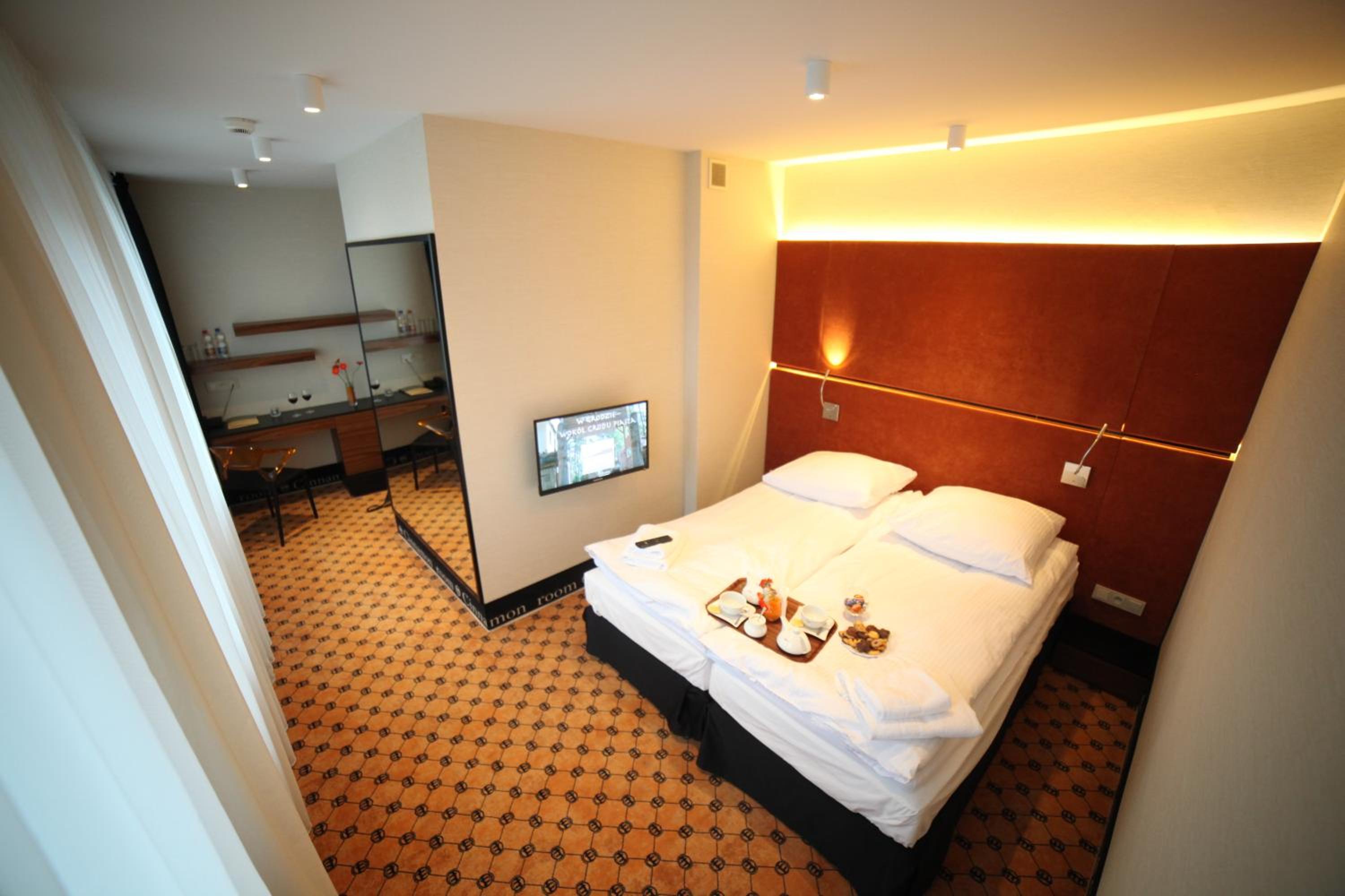 Deluxe Double Room - Photo 1