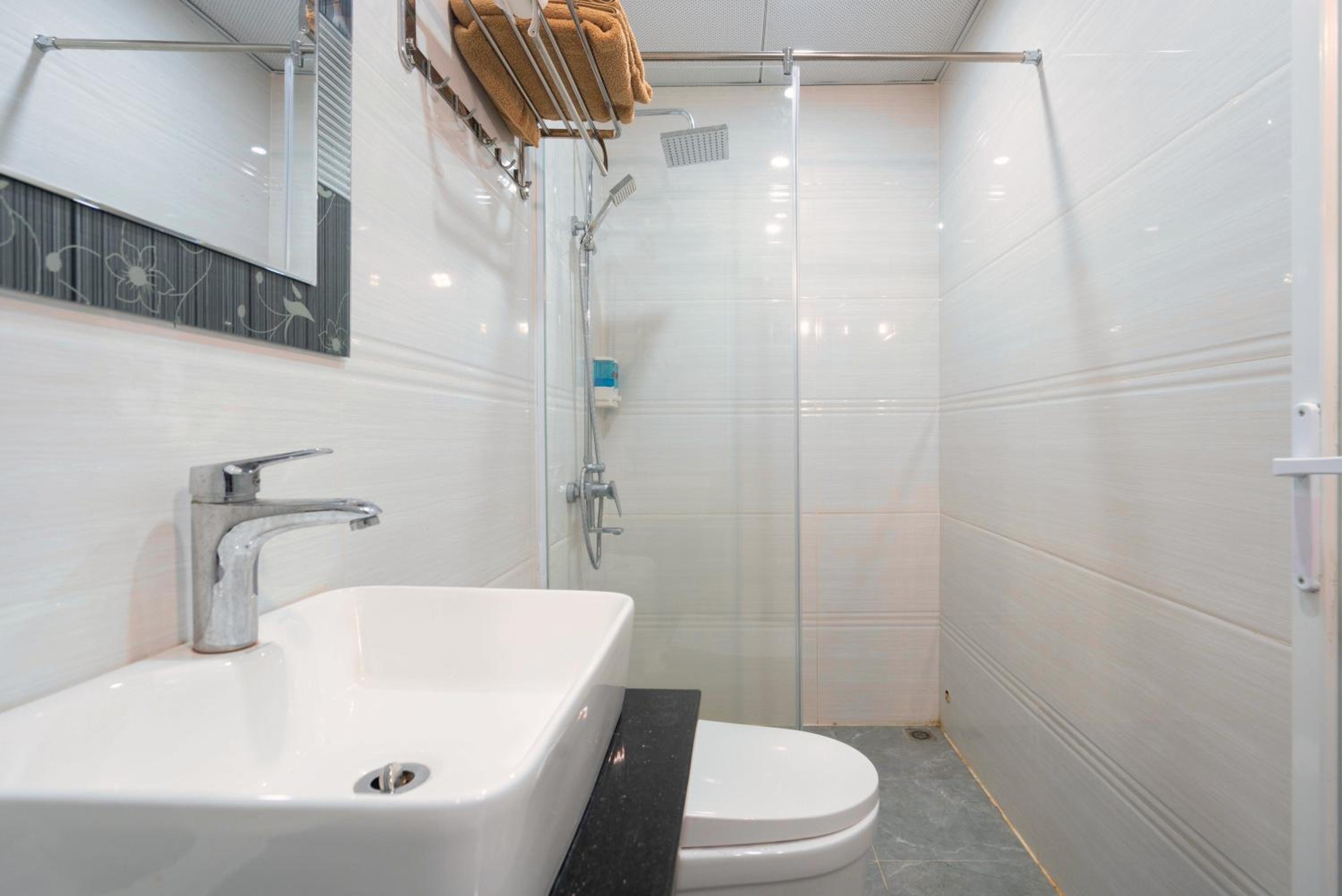 Deluxe Double Or Twin Room With City View