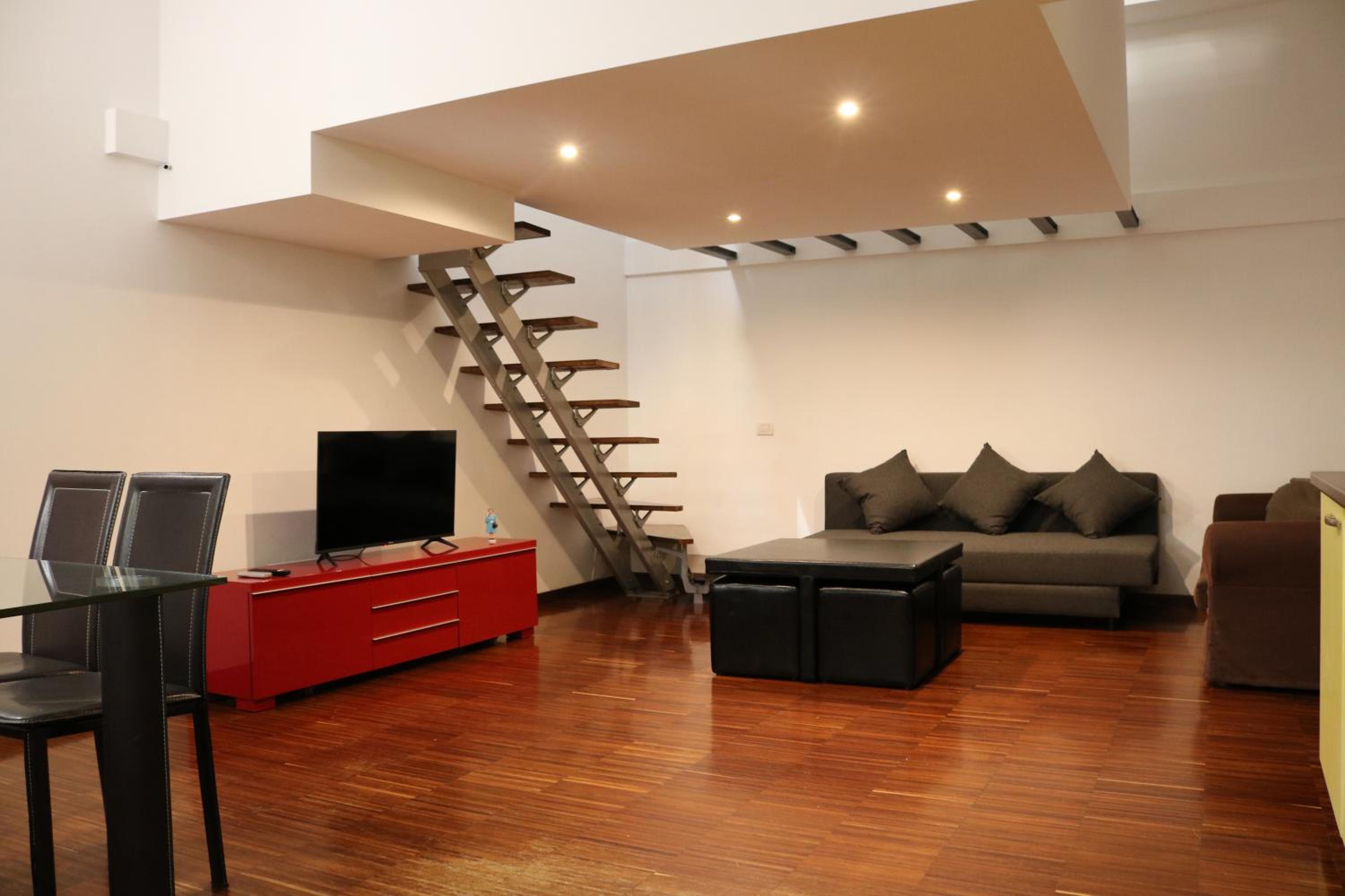 One-Bedroom Apartment