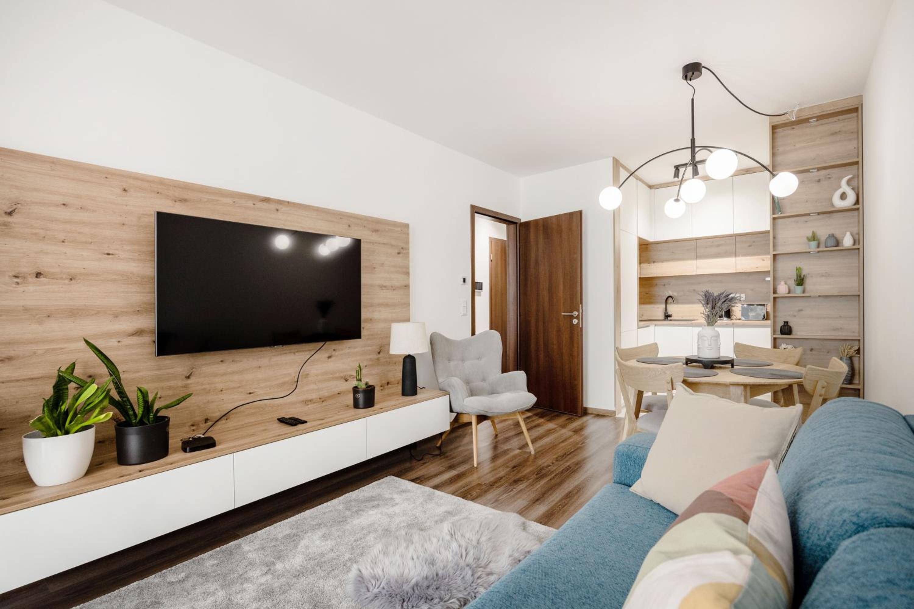One-Bedroom Apartment - Photo 16