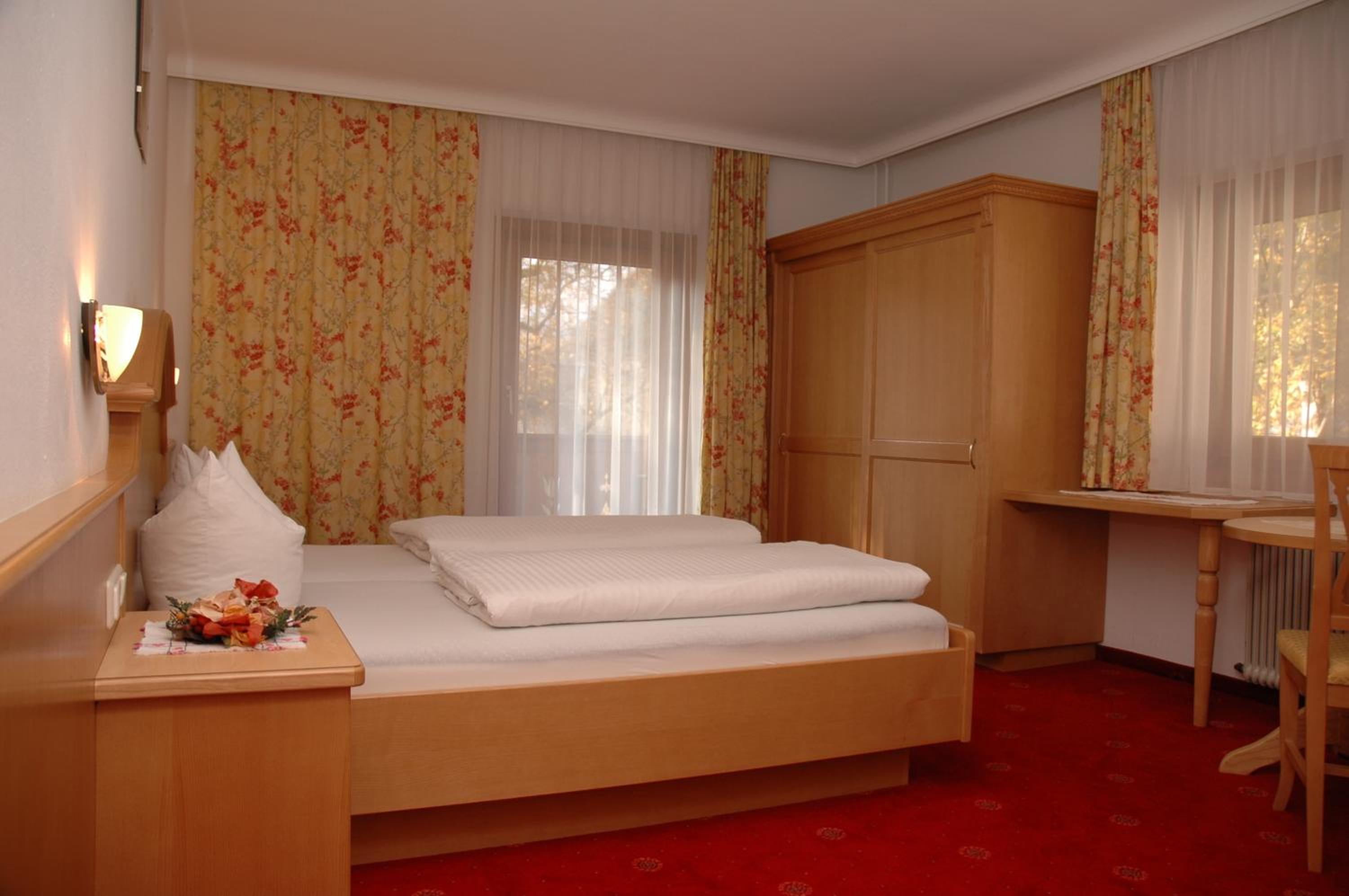 Double Room with Balcony photo 3