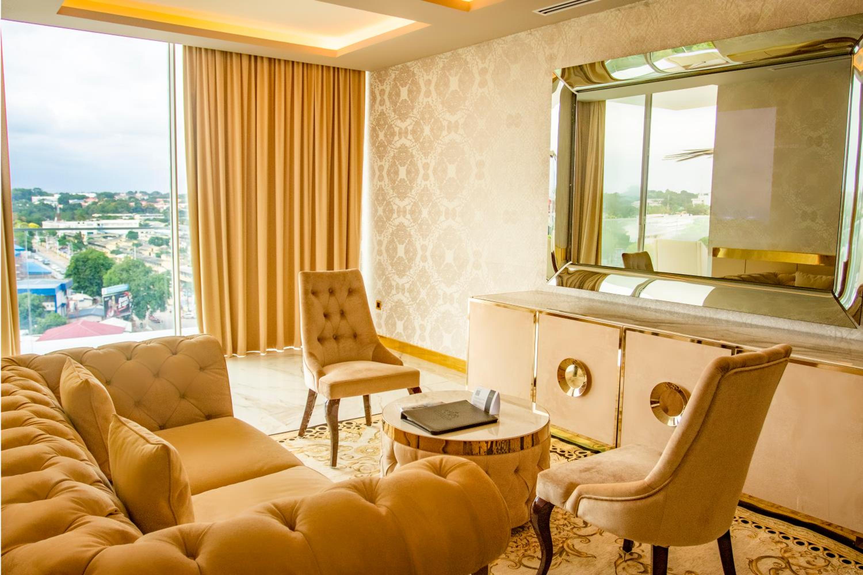 Two-Bedroom Premium Suite photo 2