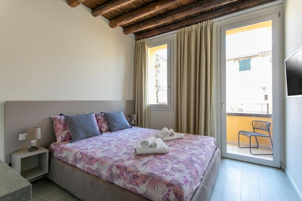 Studio with Balcony