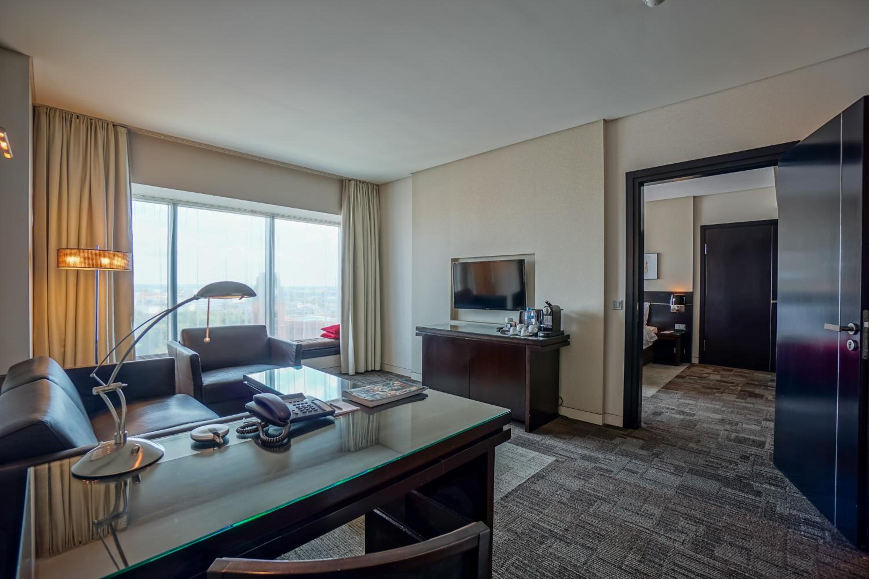 Superior Suite - Photo 5