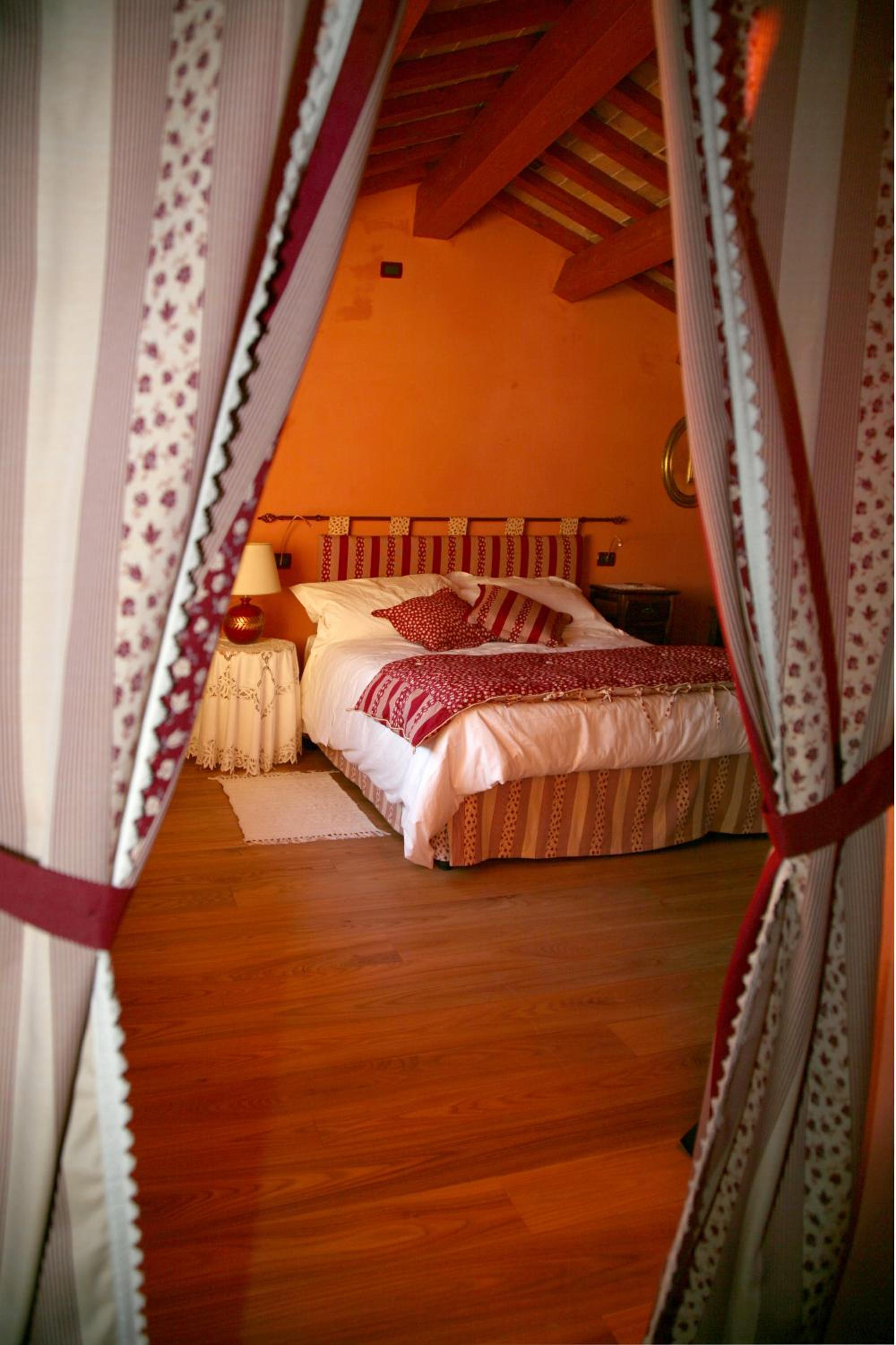 Junior Suite with Spa Bath - Photo 1