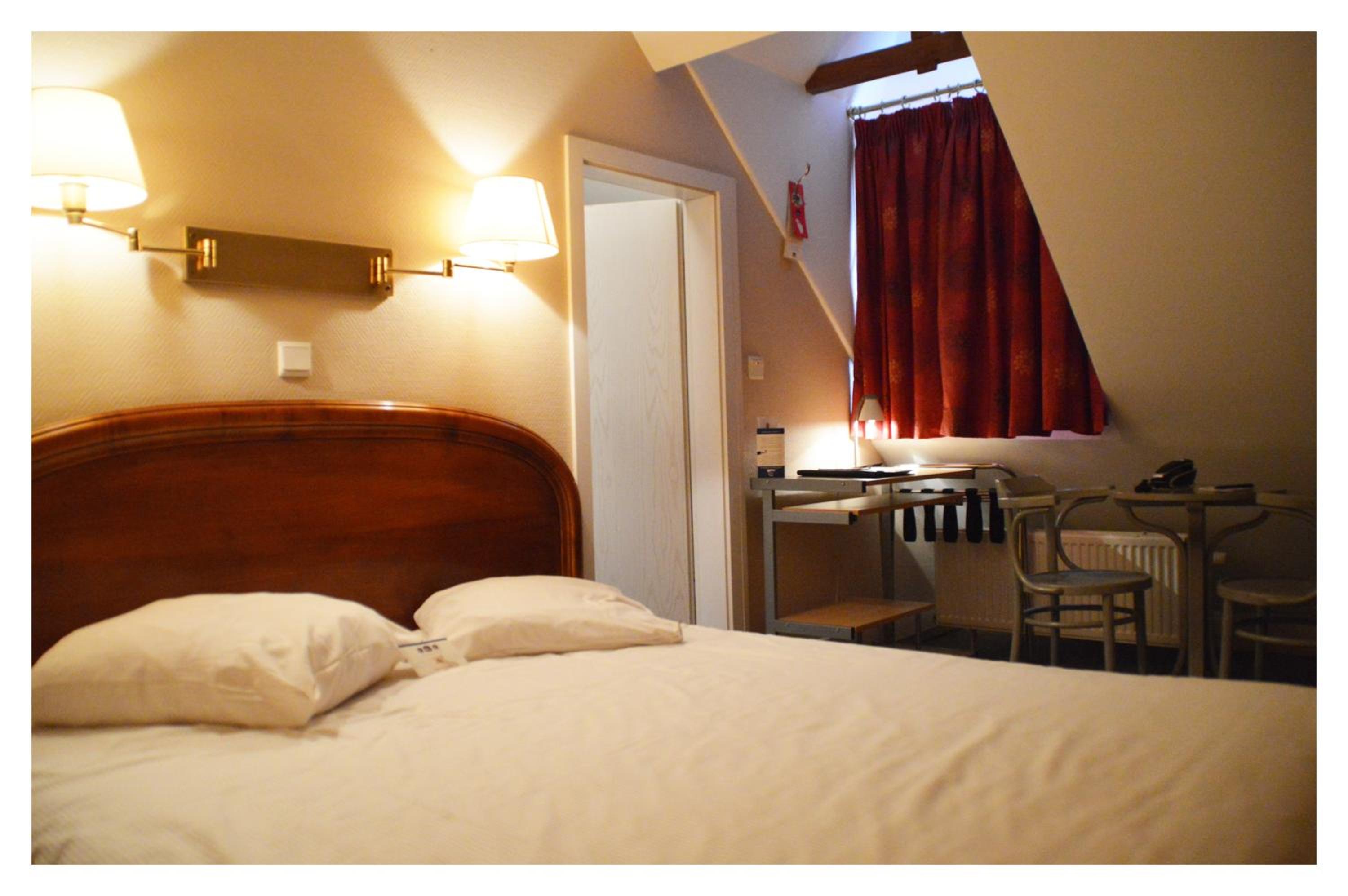 Double Room - Attic photo 1