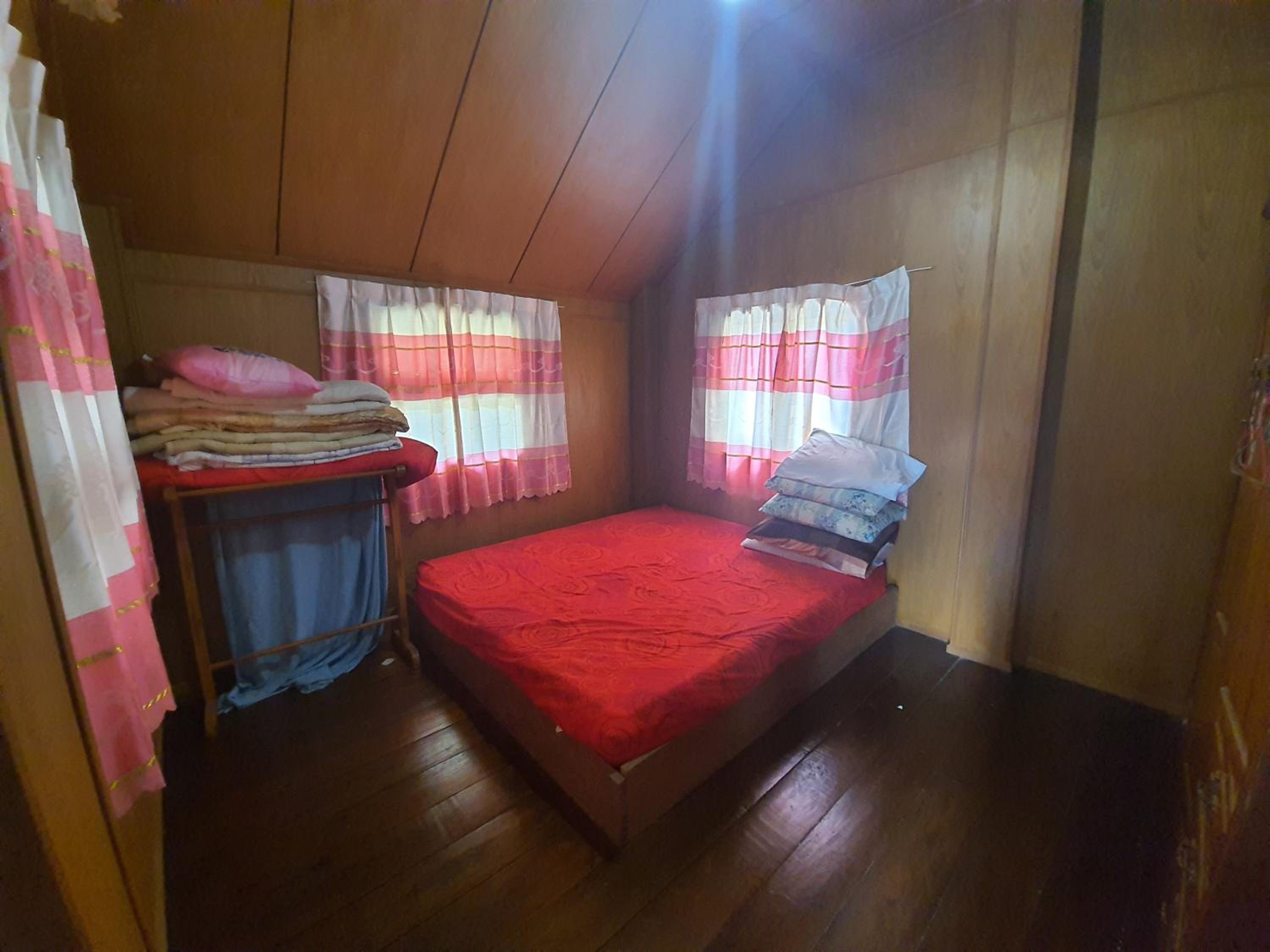 Double Room with Private Bathroom - Photo 2