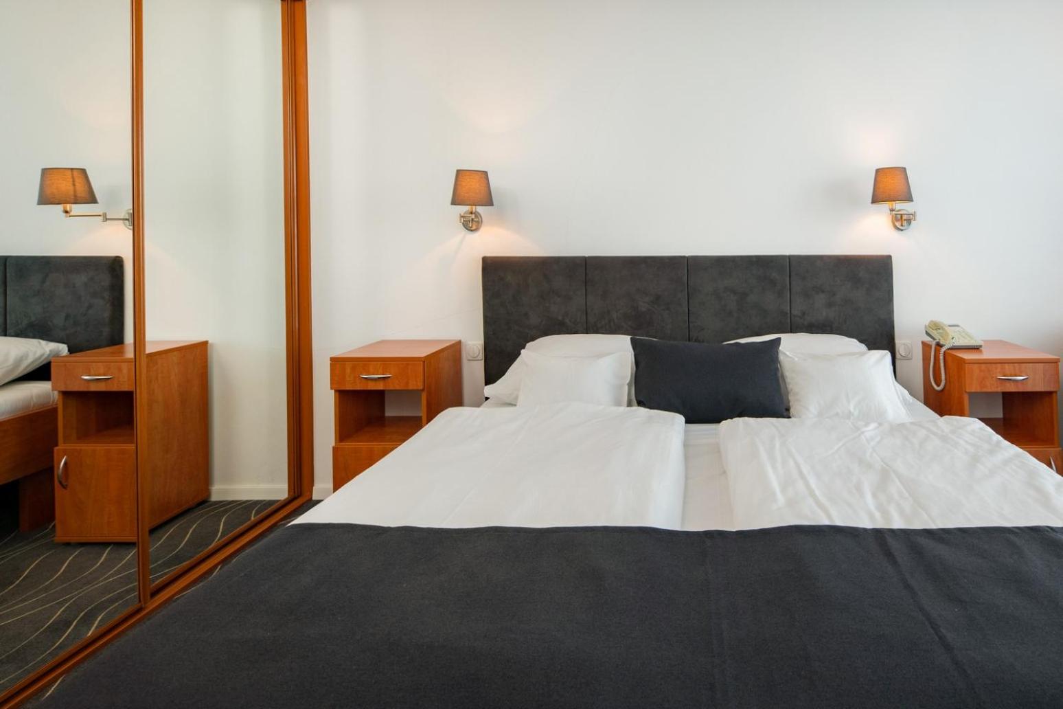Double Room with Garden View - Photo 2