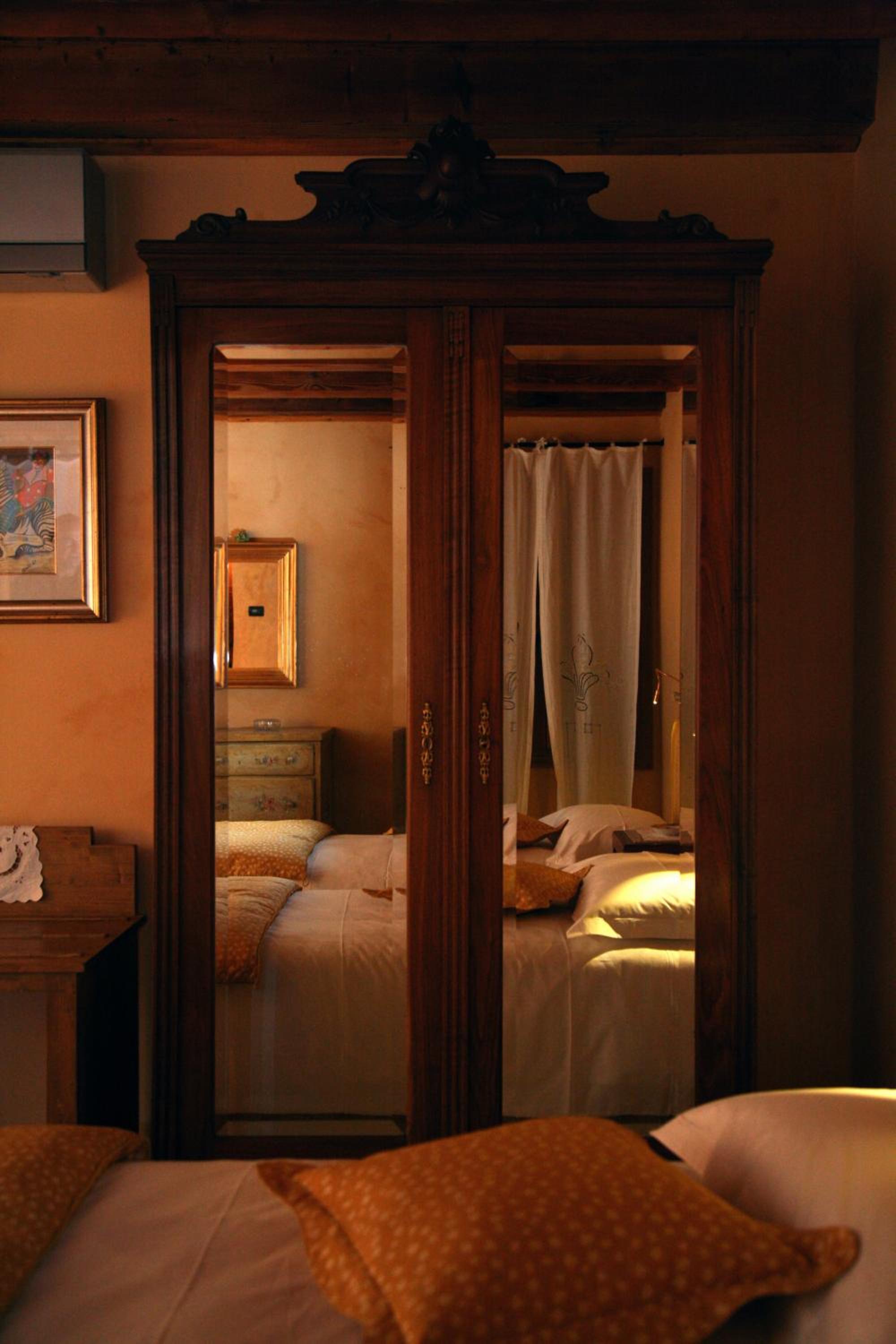 Double Room - Photo 5