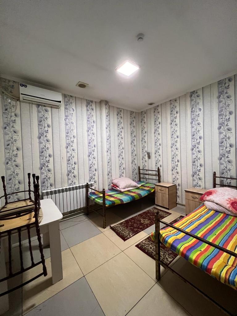 Twin Room with Private Bathroom photo 2