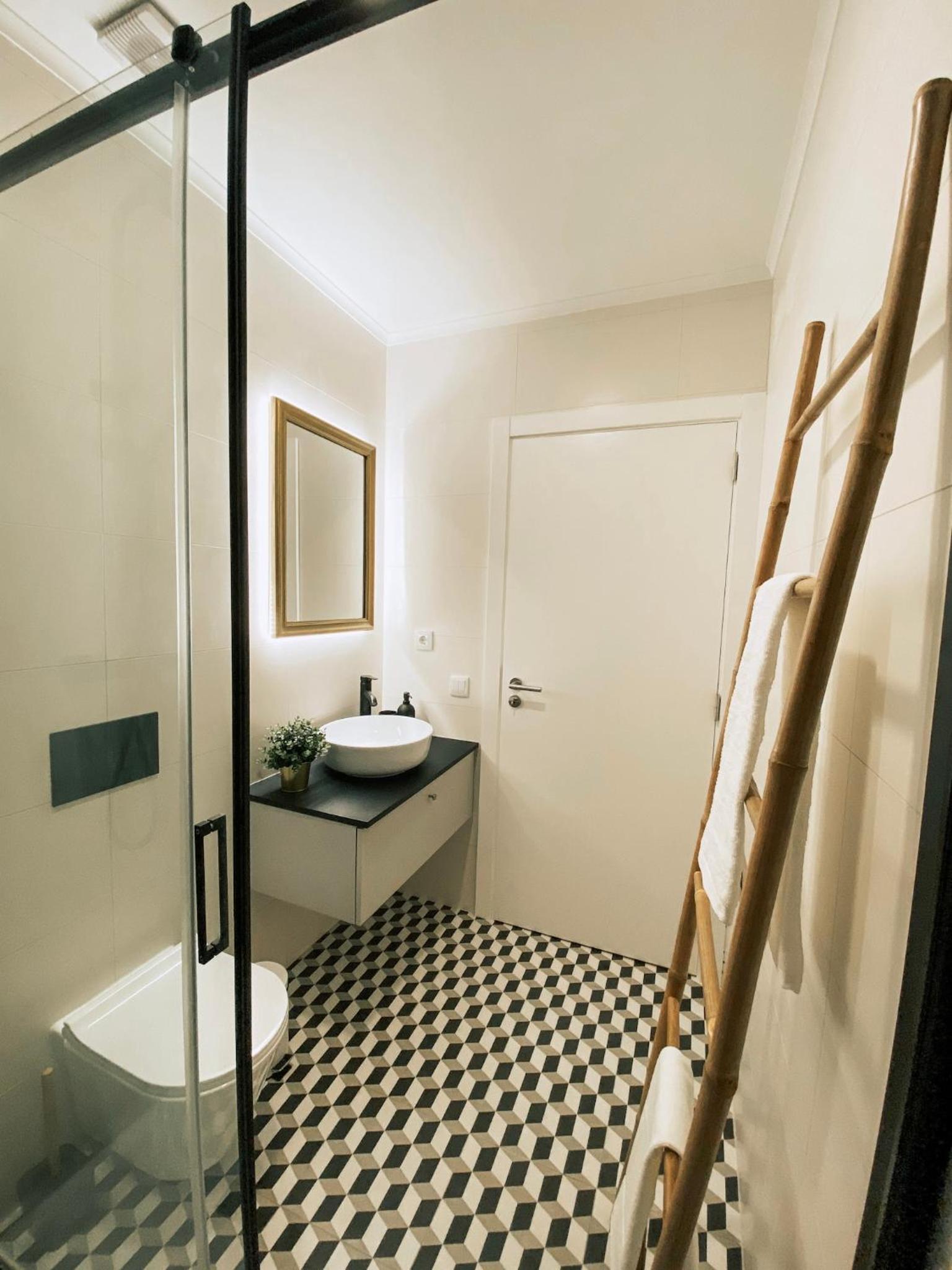 Two-Bedroom Apartment - Photo 3