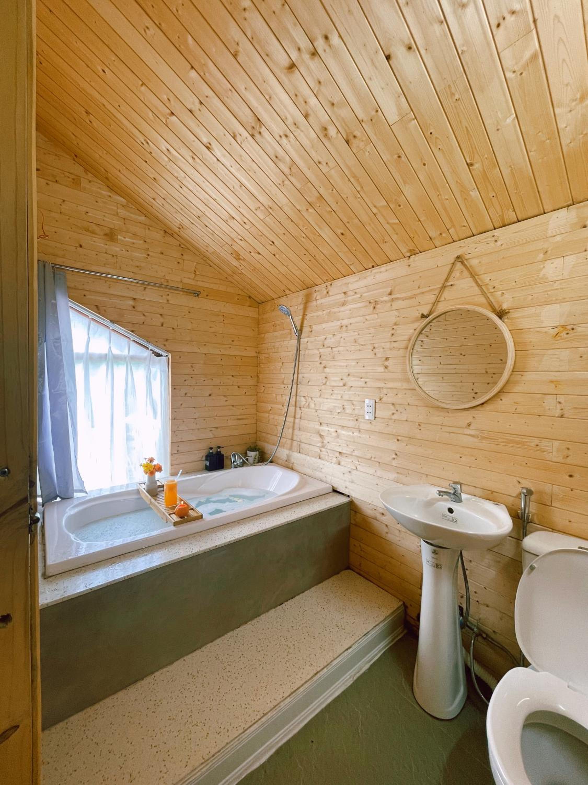 Deluxe Double Room with Bath photo 2