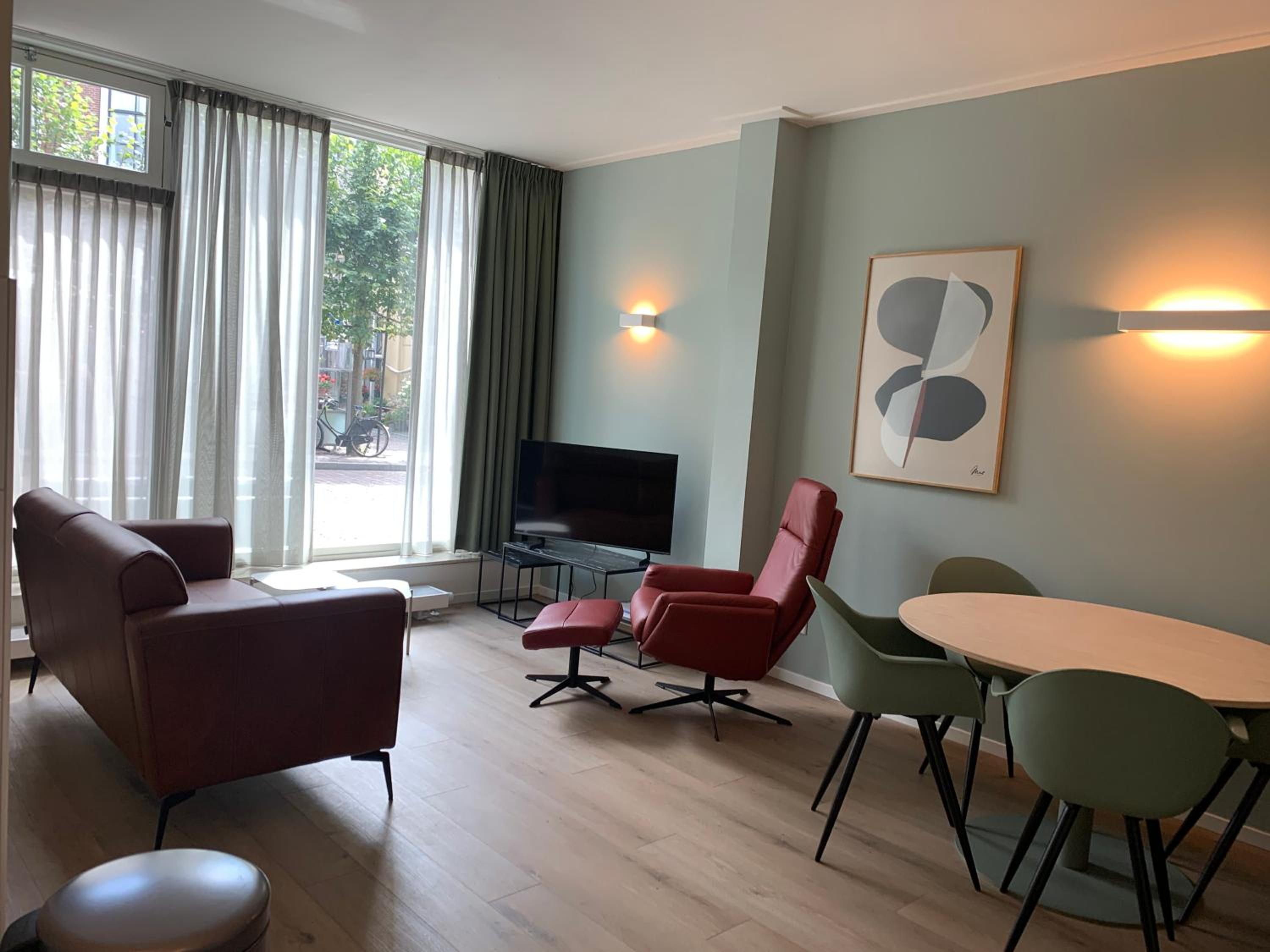 Apartment photo 1