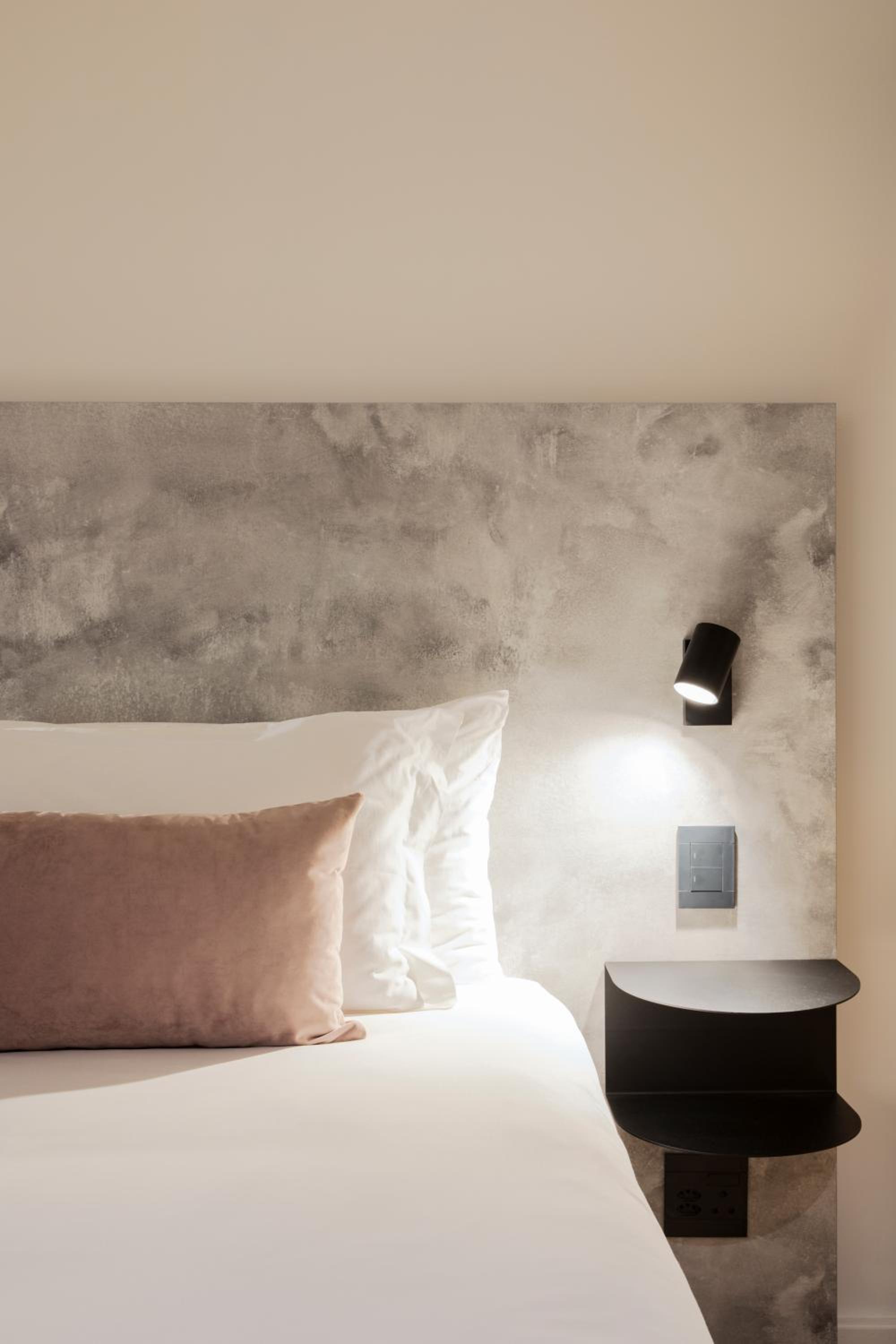 The Home Deluxe - Photo 10