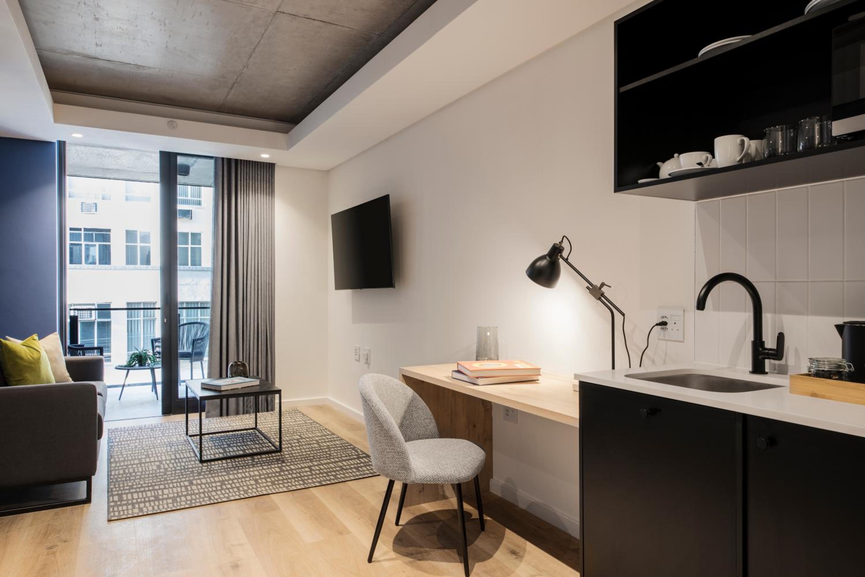 The Home Deluxe - Photo 19