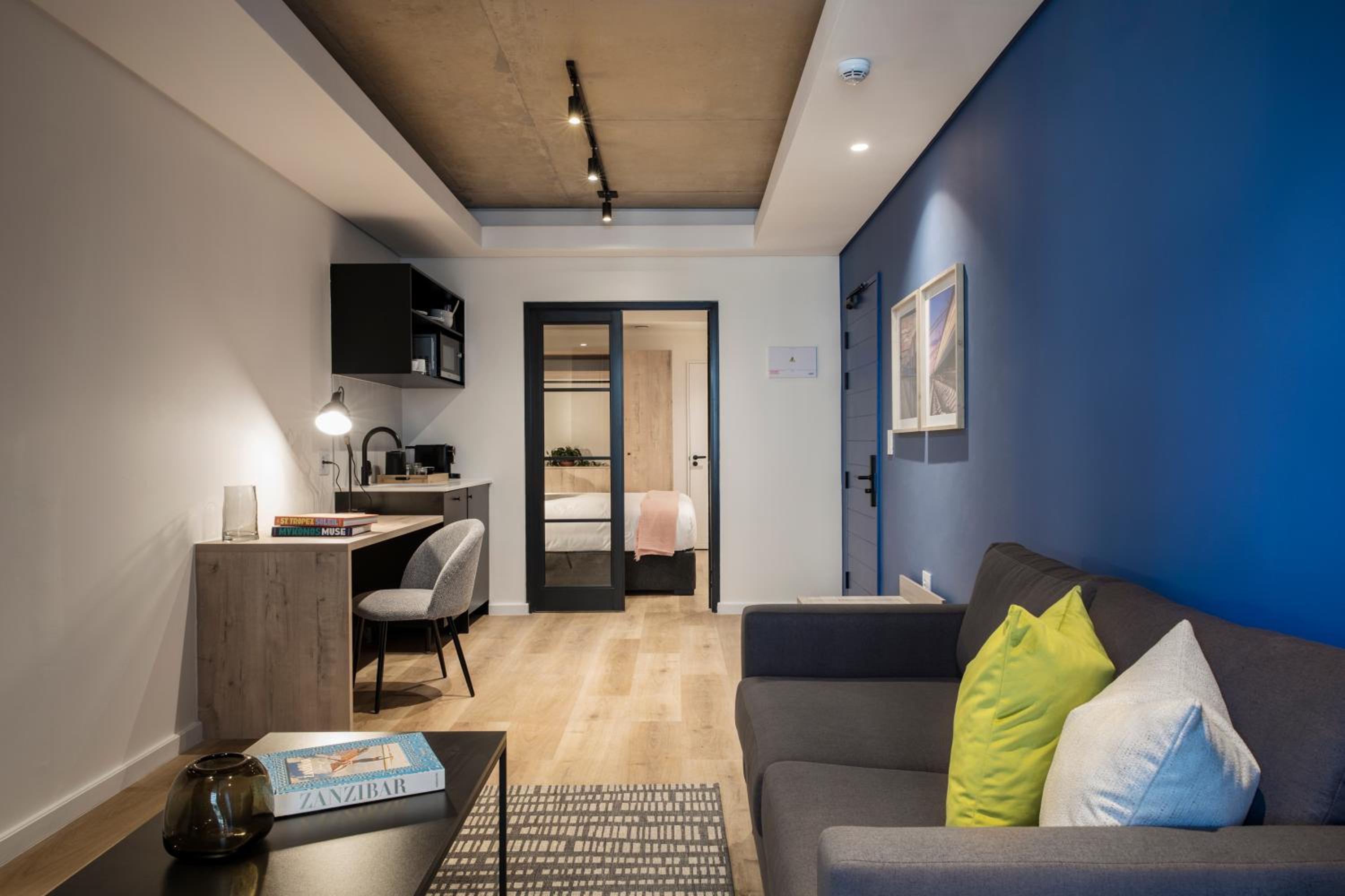 The Home Deluxe - Photo 1