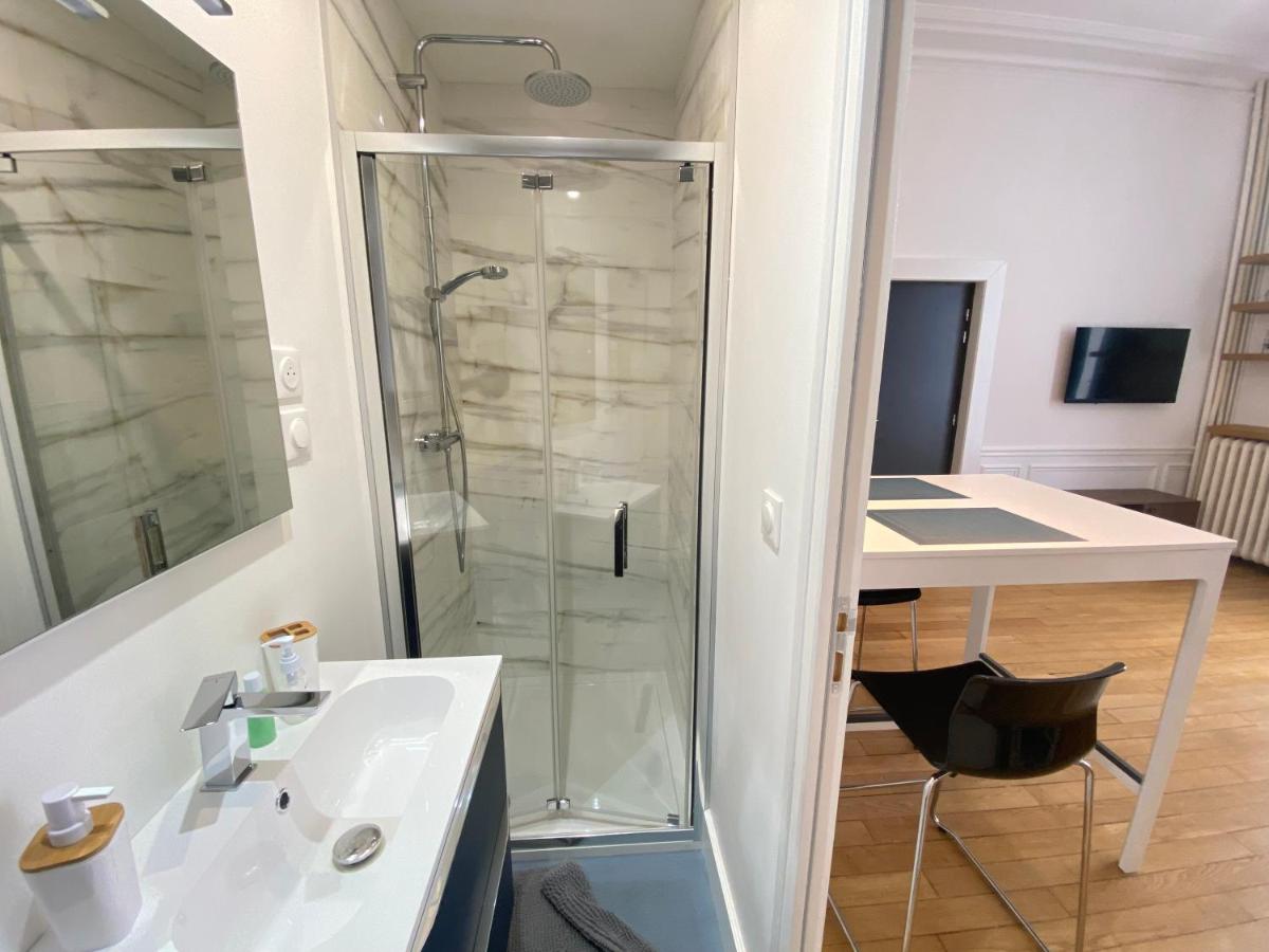 One-Bedroom Apartment - Photo 8