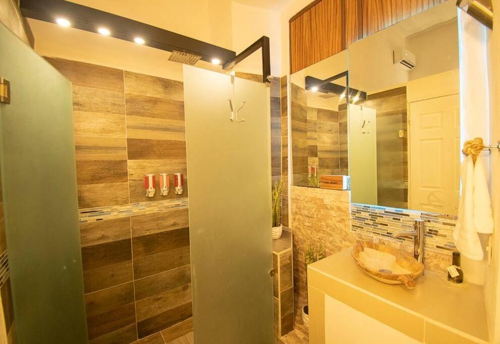 Double Room - Photo 5