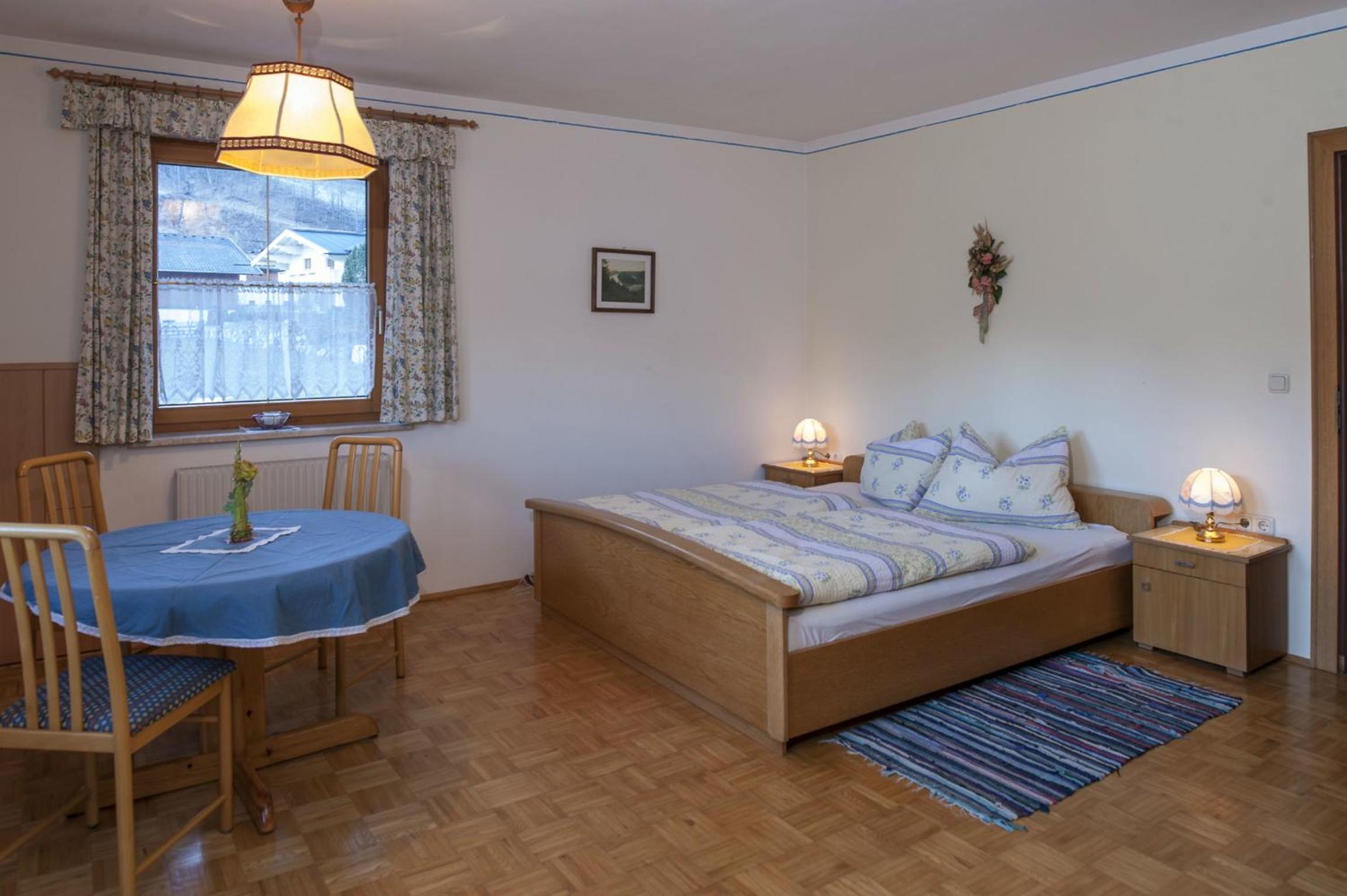 One-Bedroom Apartment with Balcony photo 1