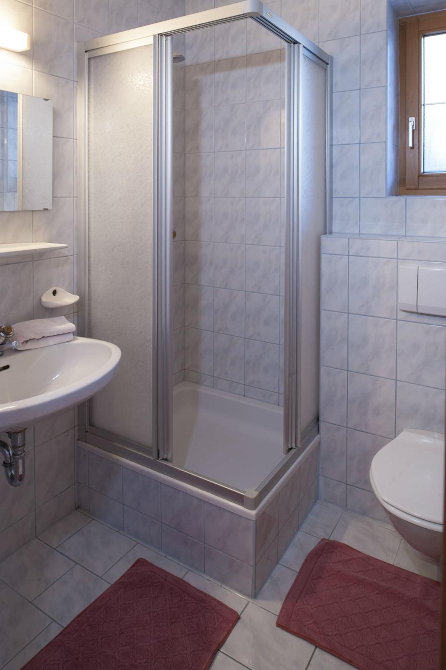 One-Bedroom Apartment with Balcony photo 3